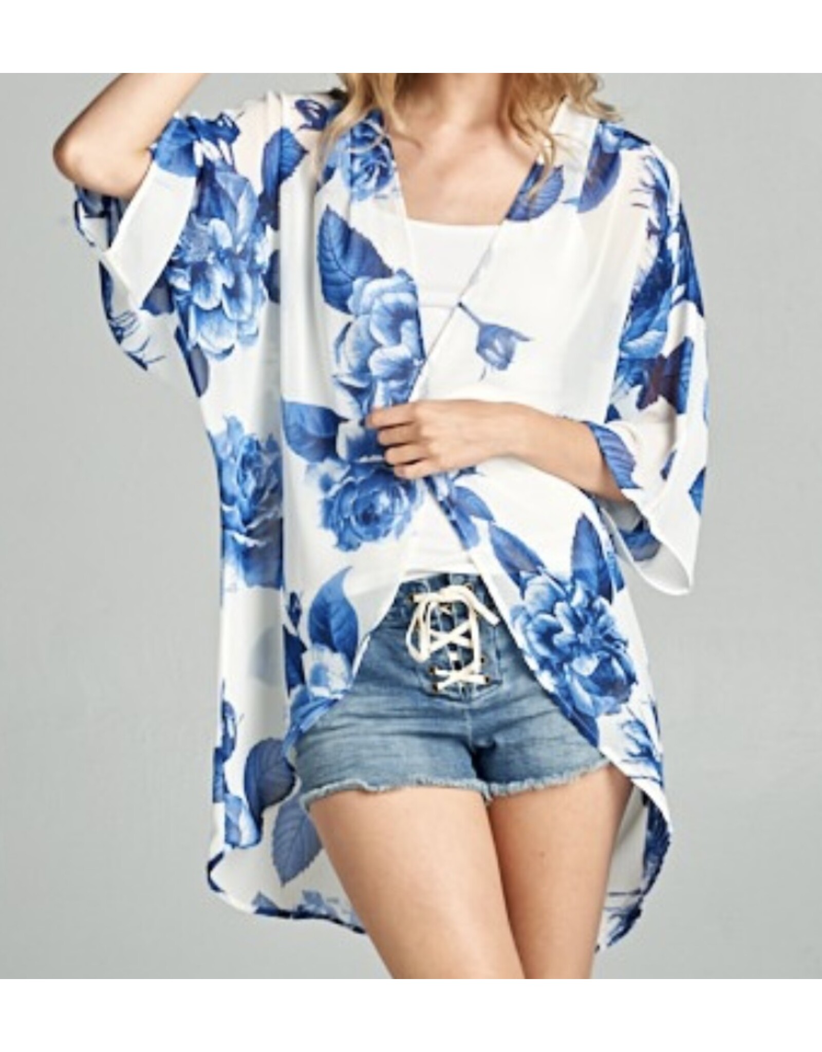 Off white/Blue floral kimono