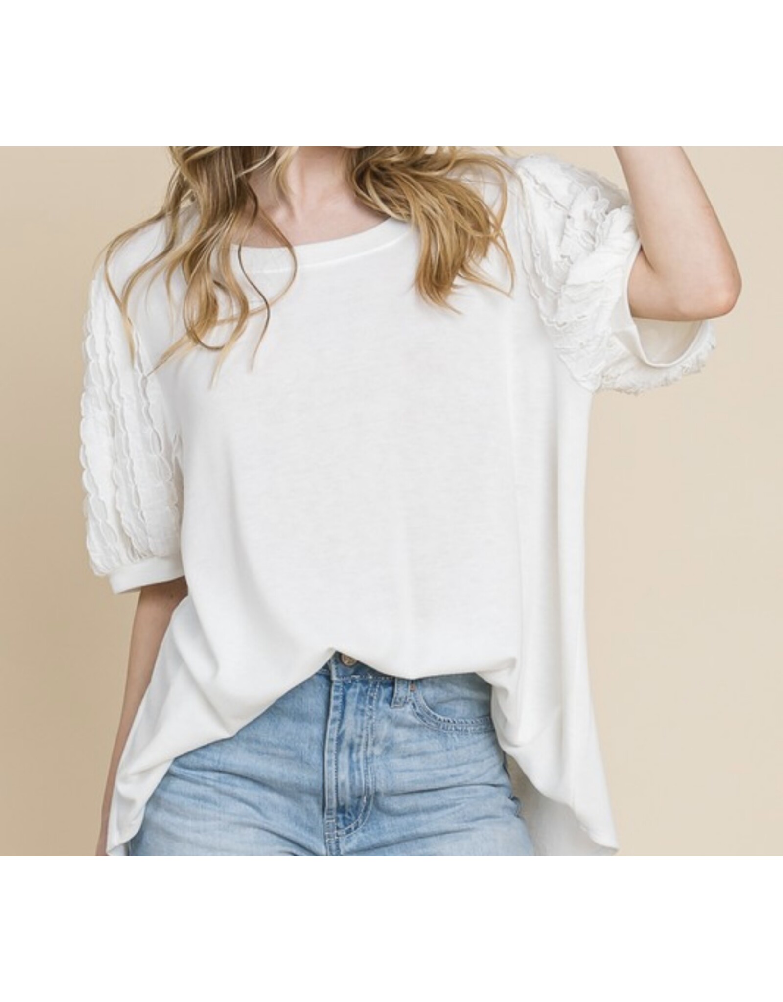 Solid top w/ contrast sleeves