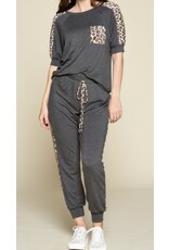 Animal print pocket casual top