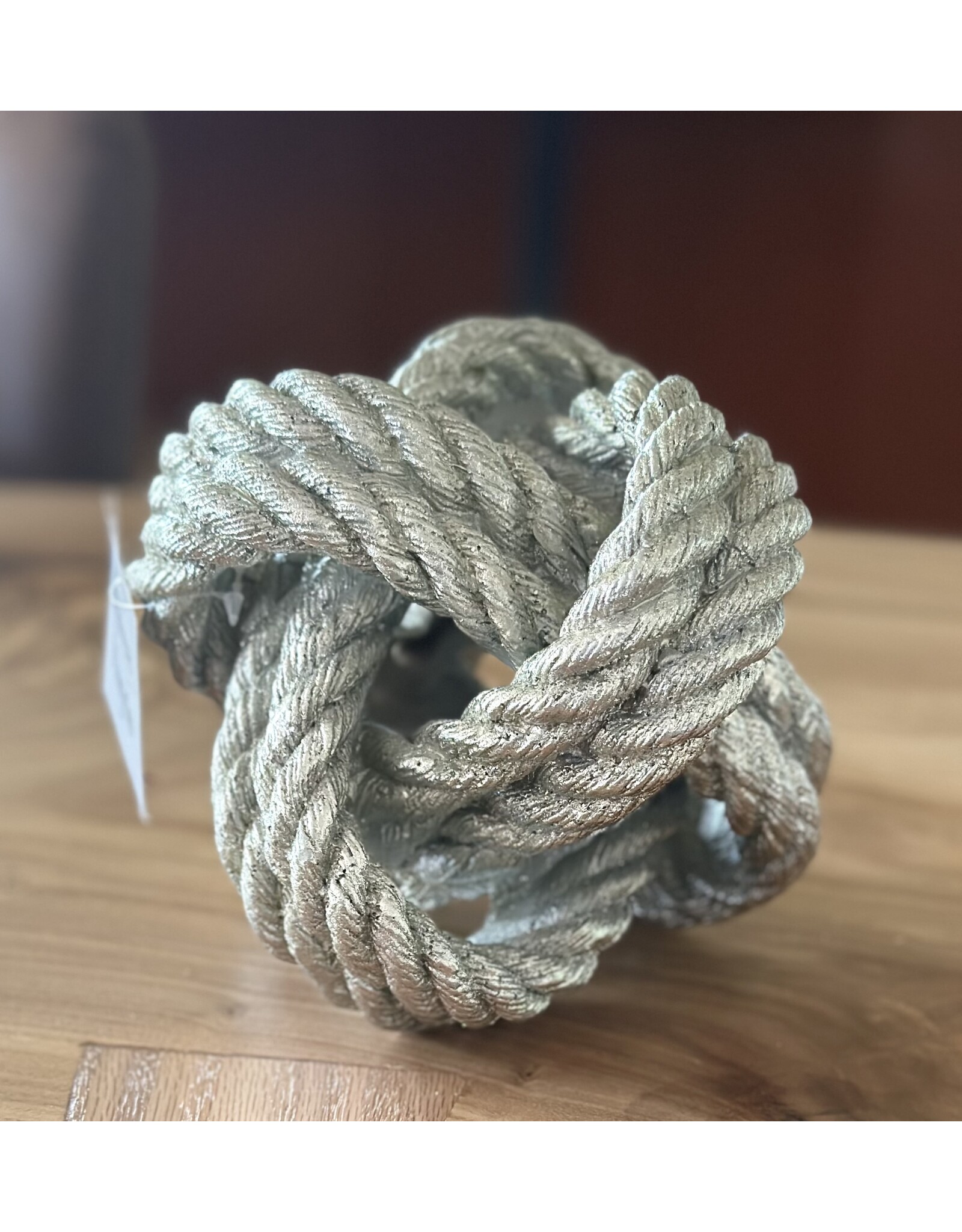Silver knot 6” x 6”