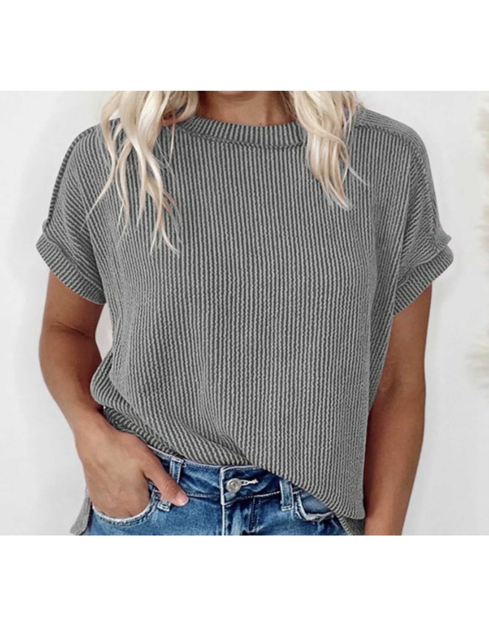 LATA Crinkle knit tee