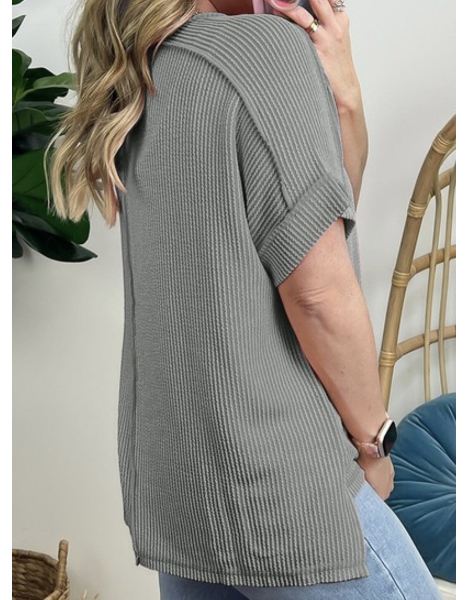 LATA Crinkle knit tee