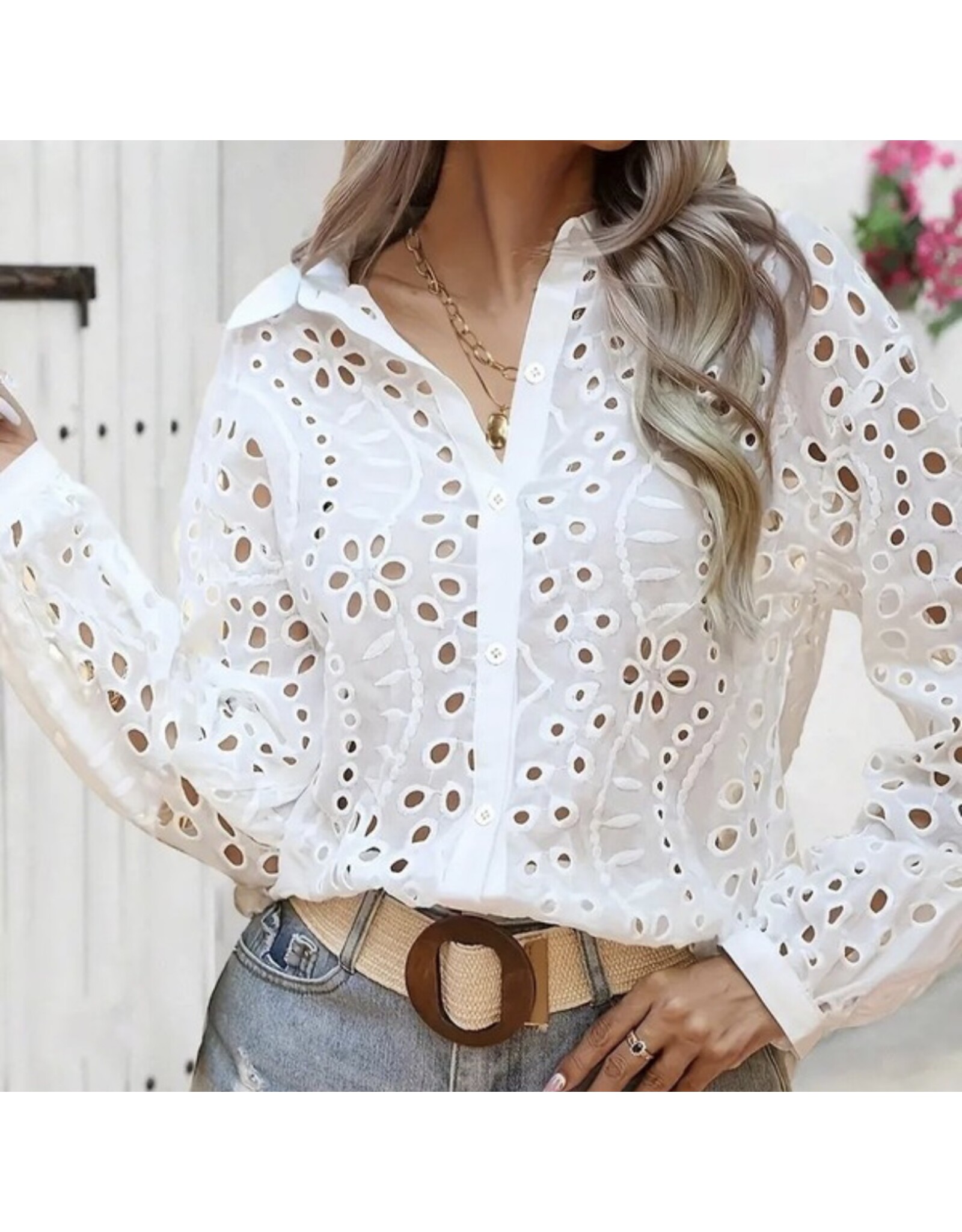 Miss sparkling White eyelet top