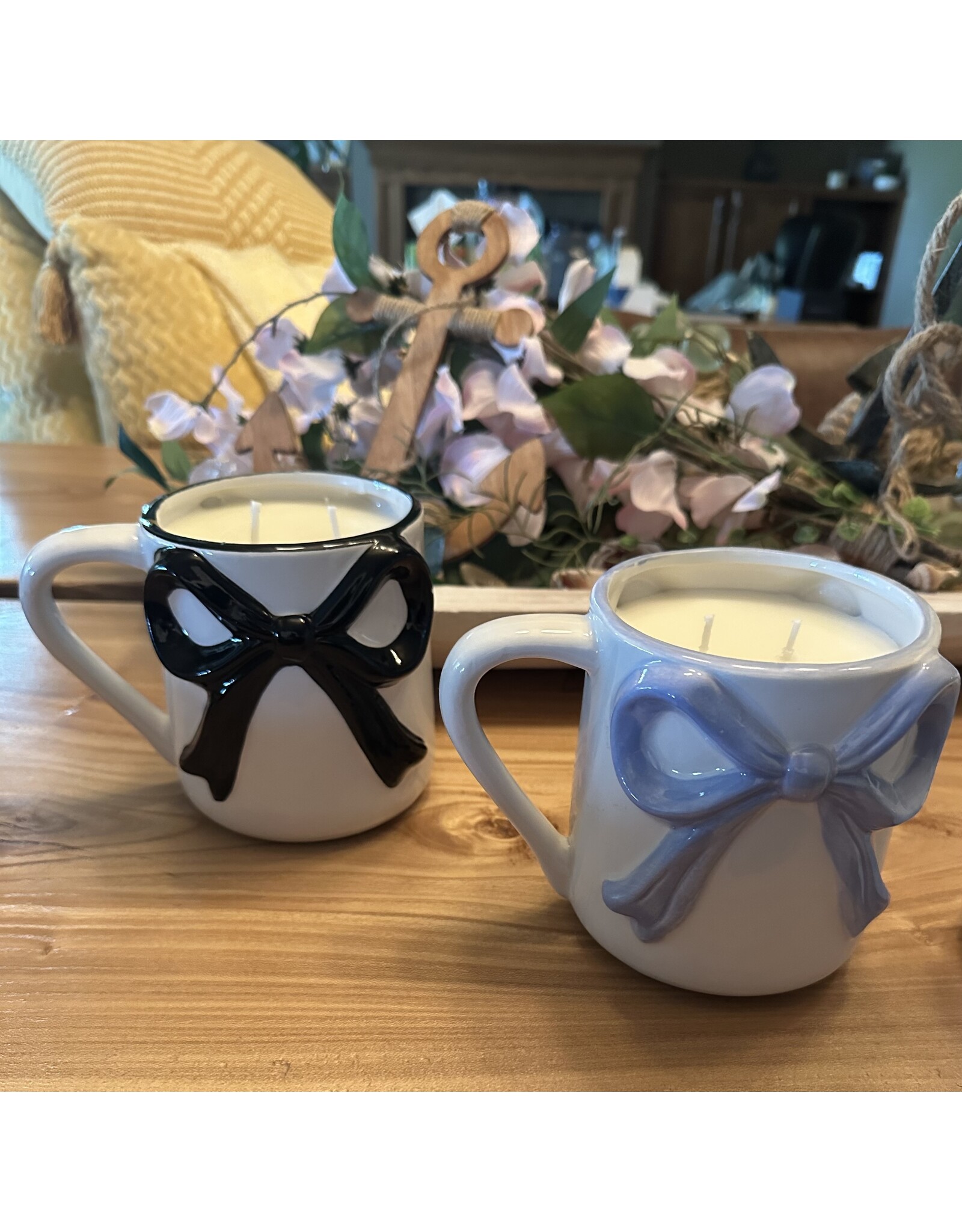 LATA Big bow santal jasmine candles
