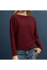 Seersucker boat neck l/s top