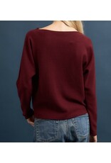 Seersucker boat neck l/s top