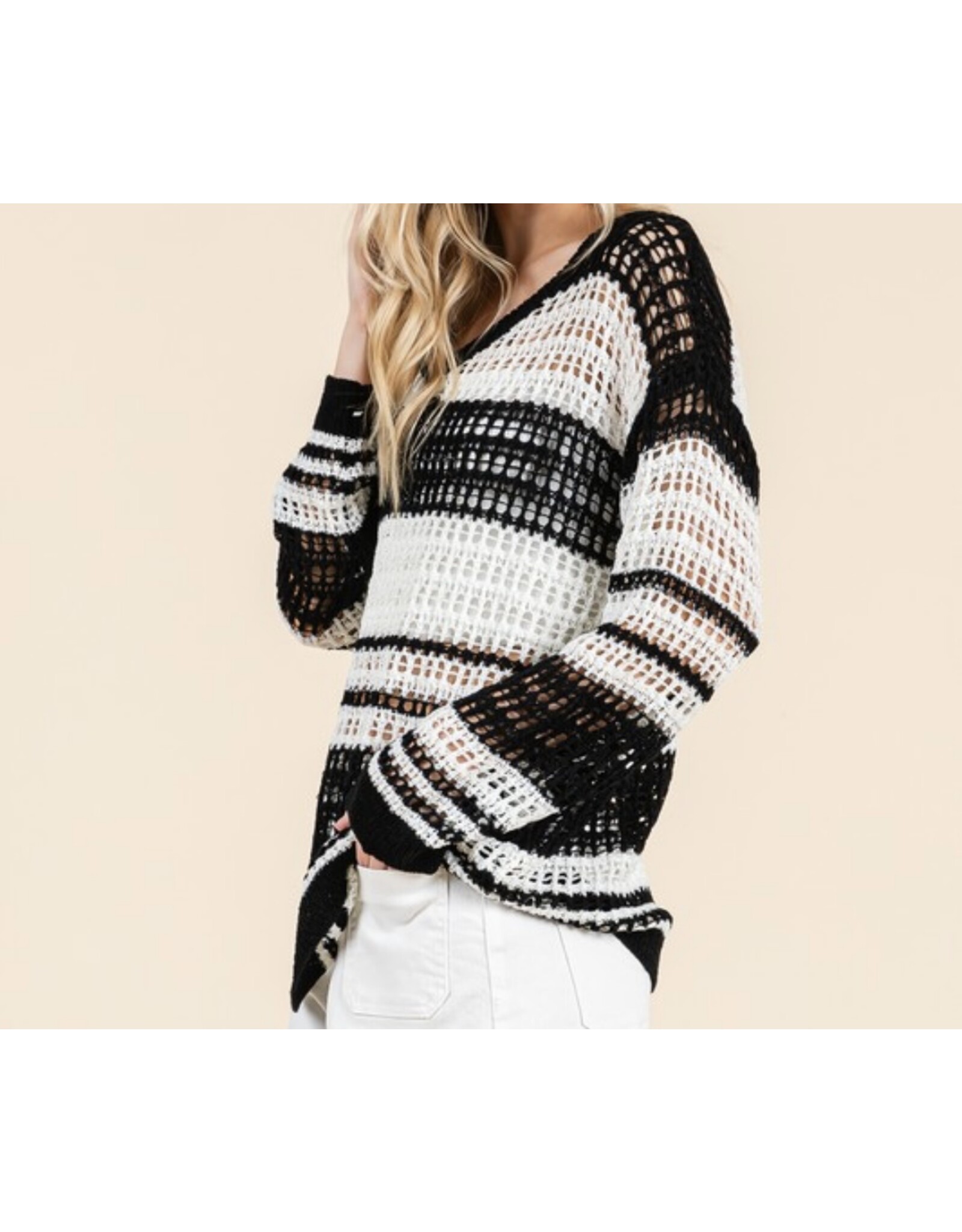 Lovelo Crochet Black & White L/S Sweater