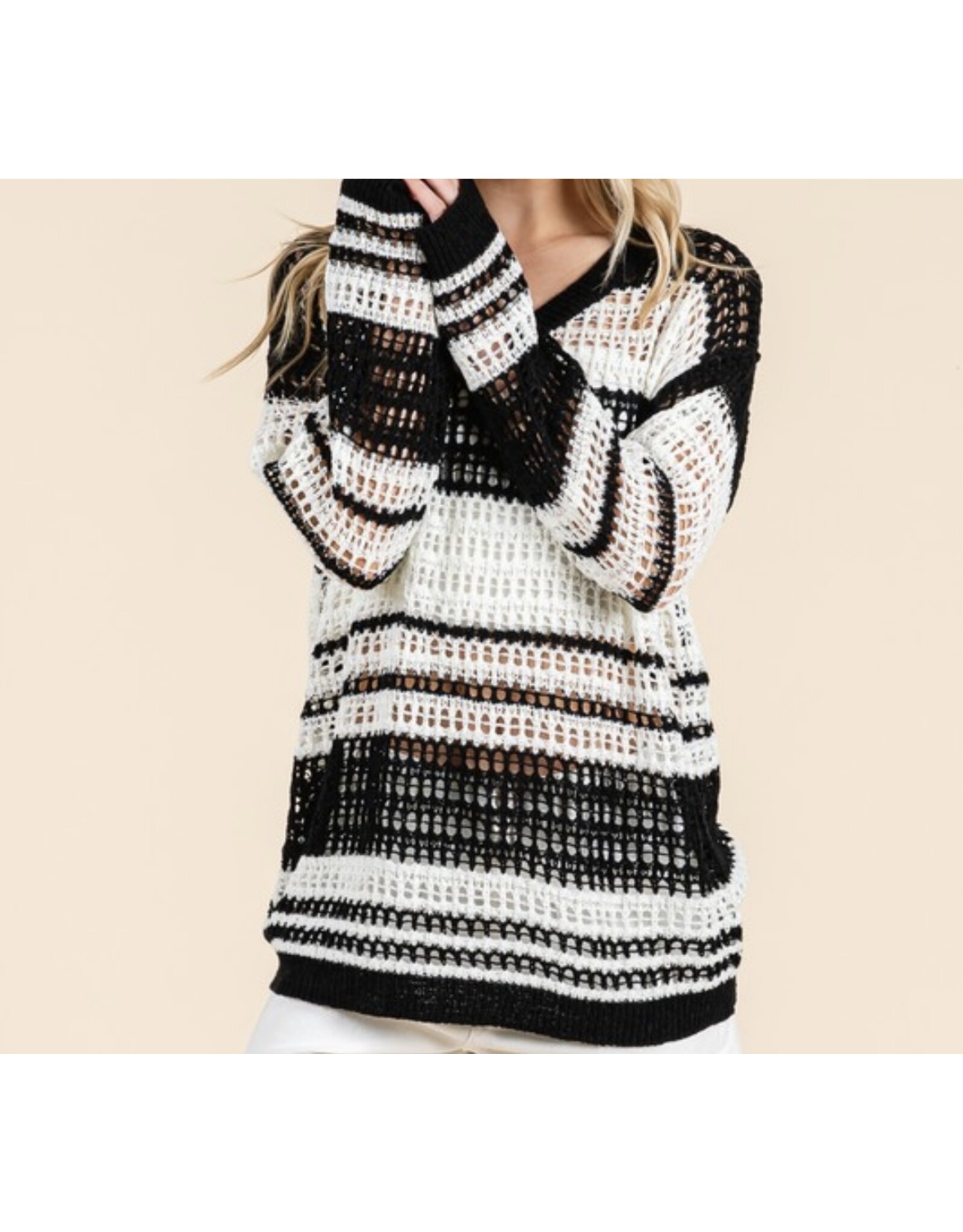 Lovelo Crochet Black & White L/S Sweater