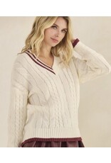 Lovelo Cable Knit V-neck Pullover
