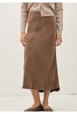 be cool Suede Feel Midi Skirt w/ Elastic Waistline
