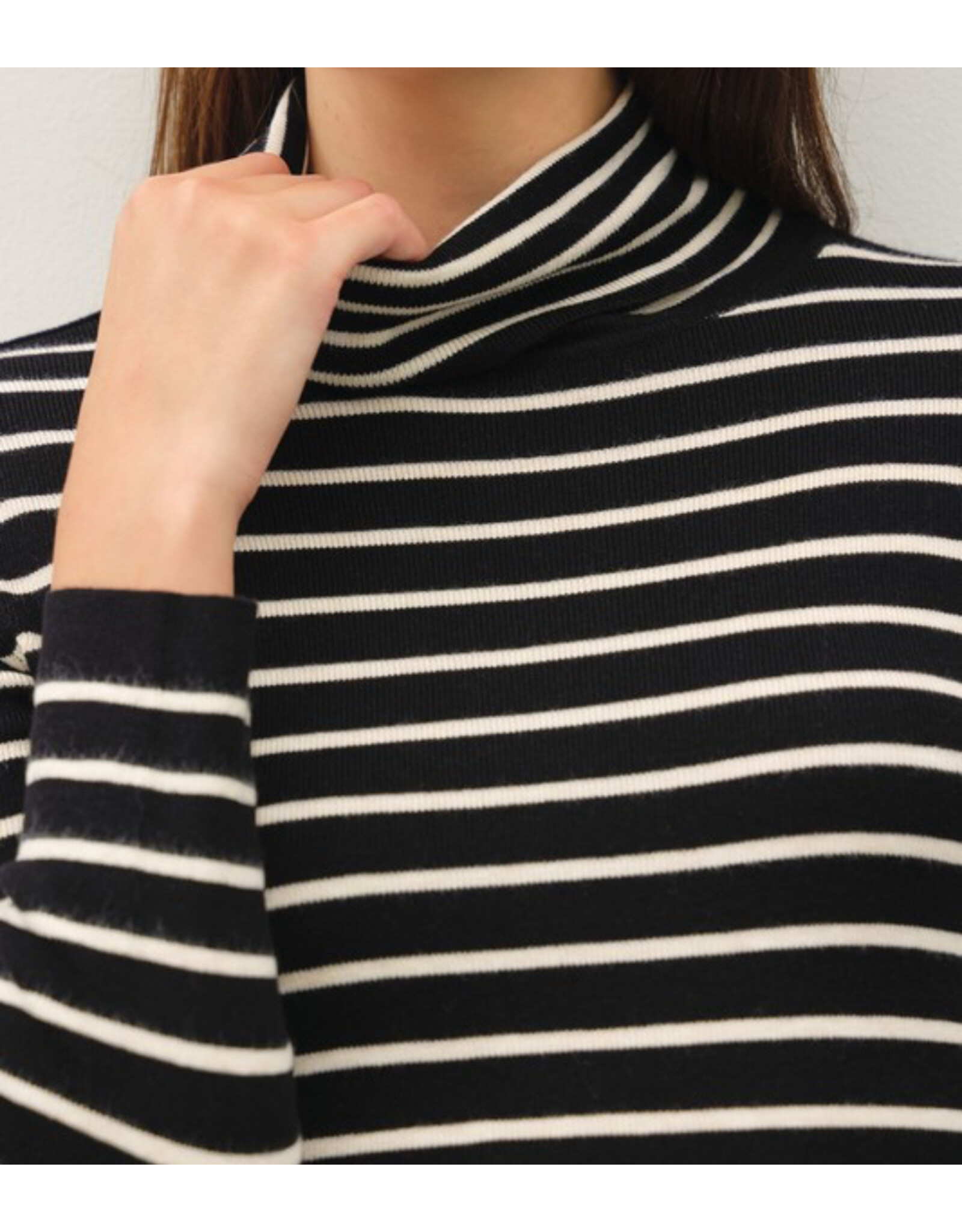 be cool Striped Turtle Neck Sweater Top
