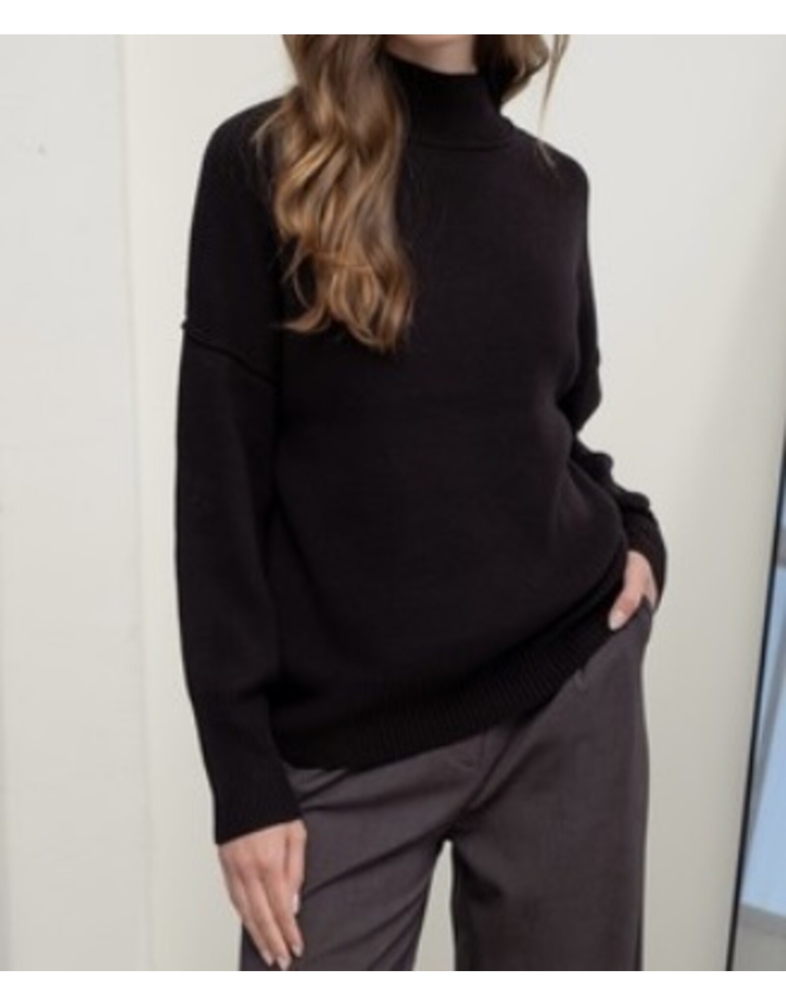 Black Mock turtleneck ribbed sweater
