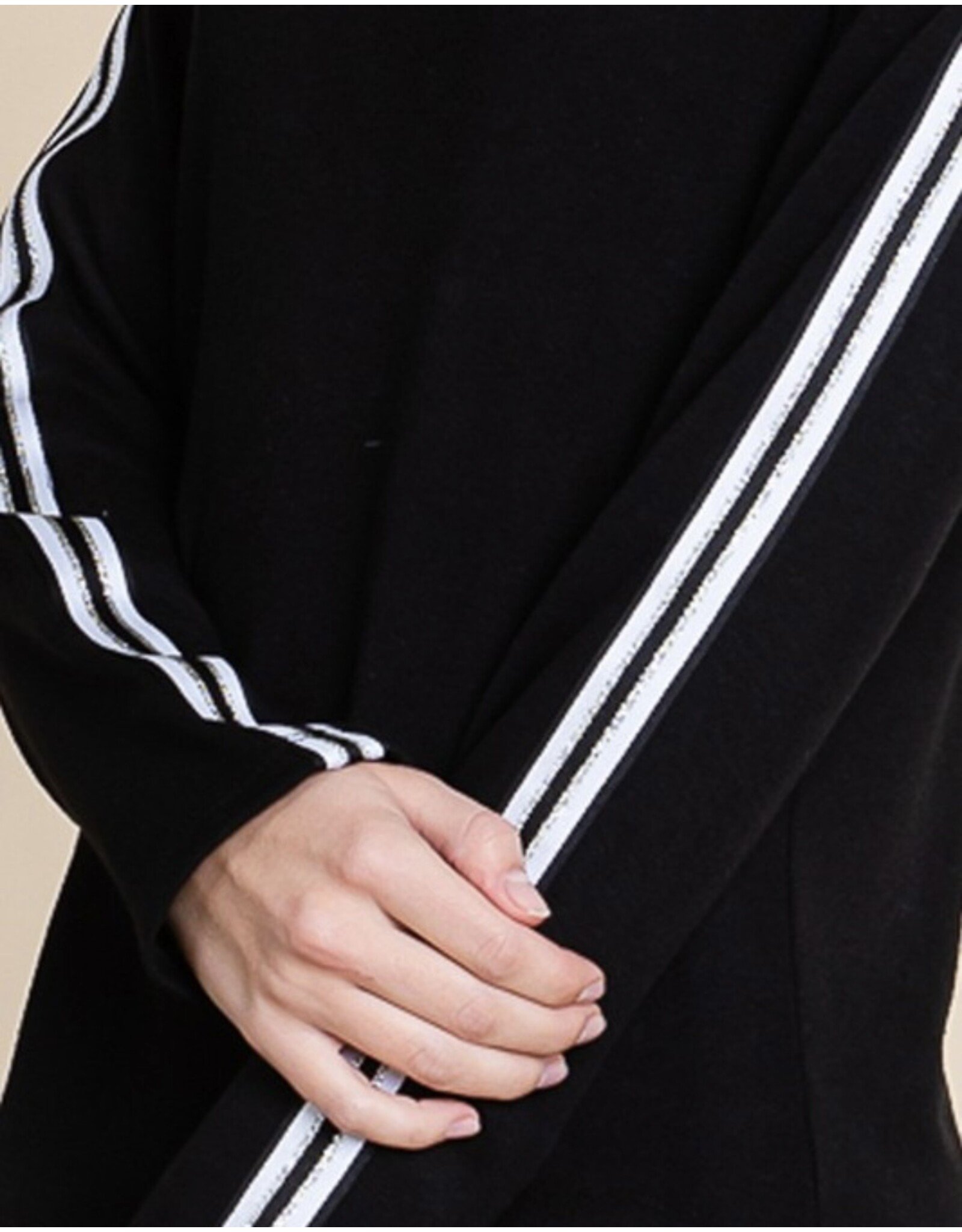 super lady Black & White Long Slv Mock Neck Top