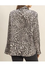 Chic Leopard Button-up Shirt