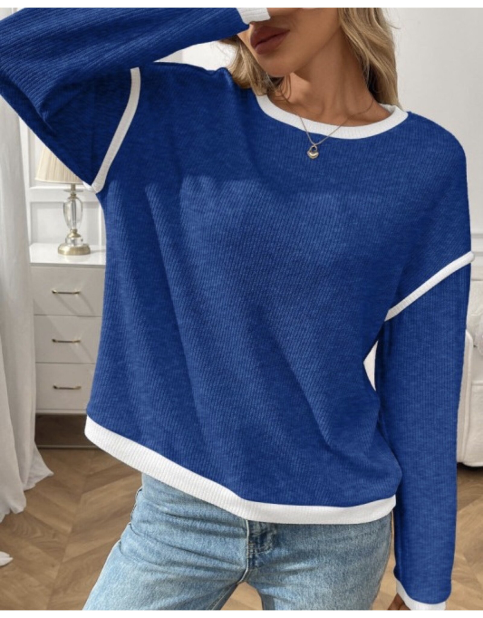 LATA Long Sleeve Crewneck Knit Pullover