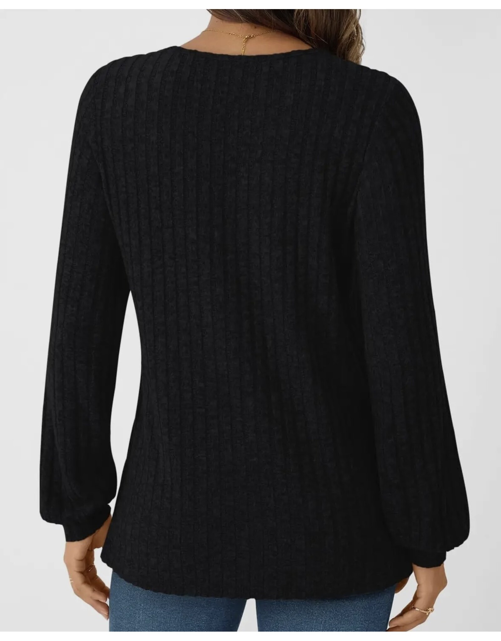 suhkasa Textured Knit V-Neck Top