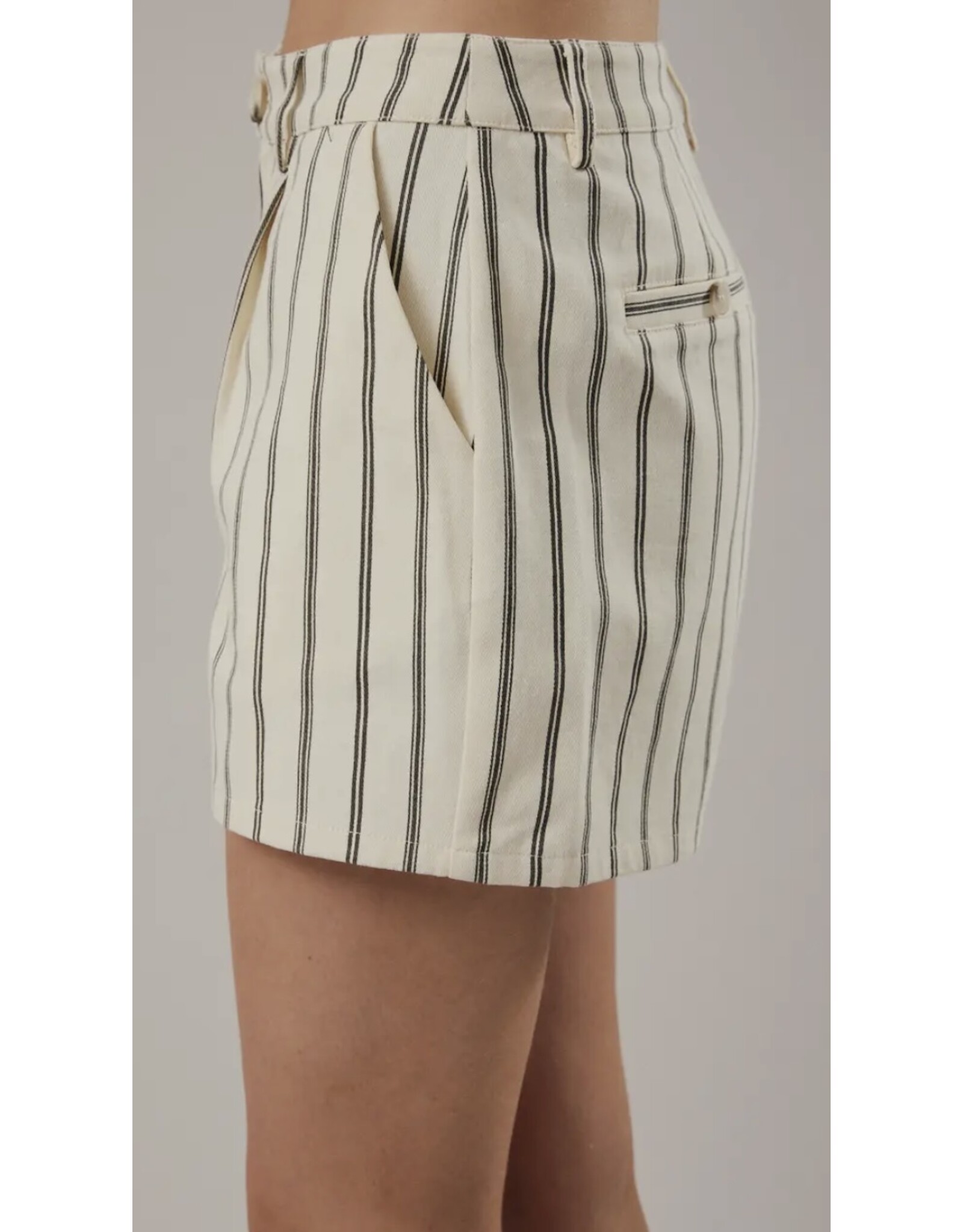 Cream/Charcoal Mid Rise Stripe Pleated Shorts