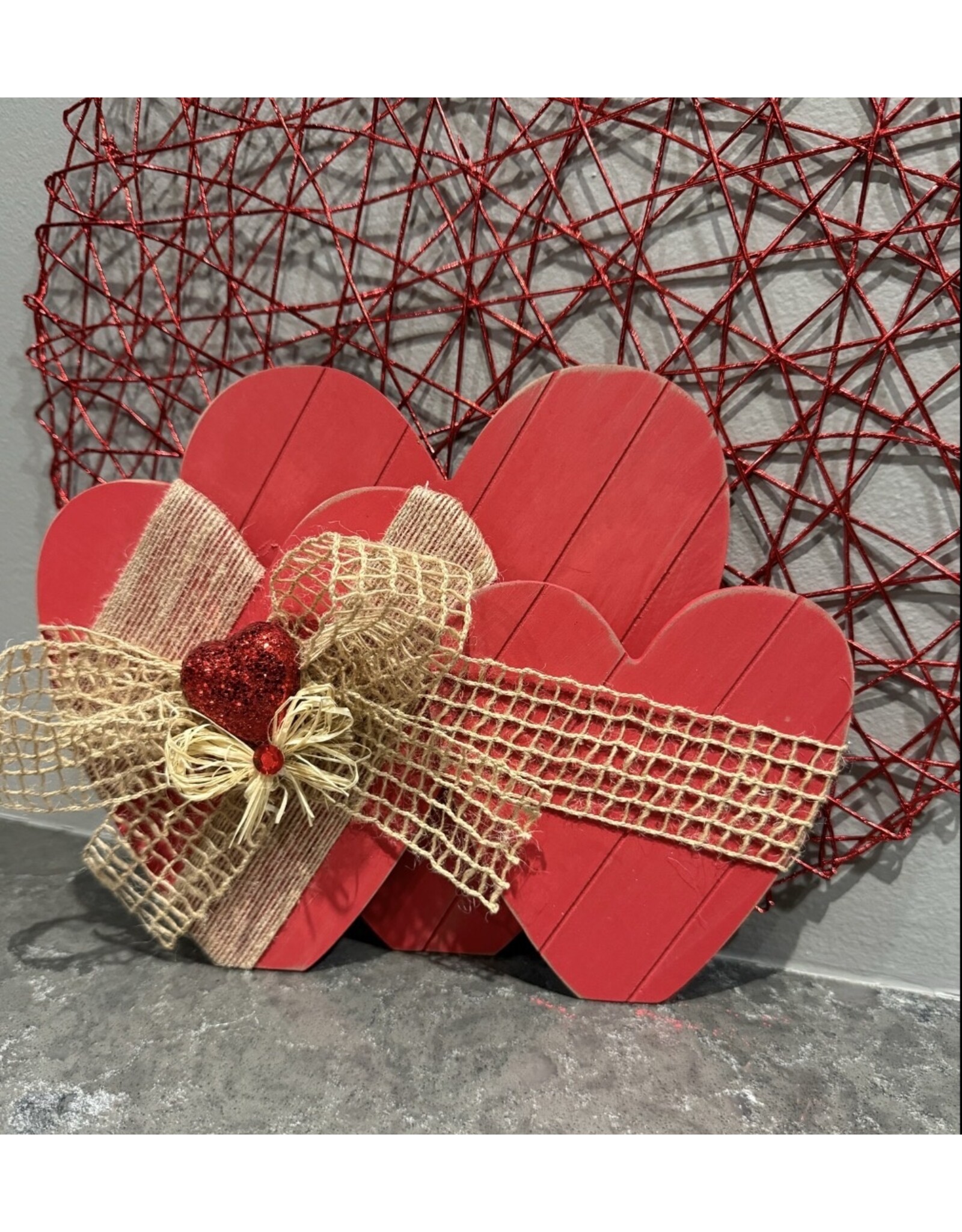 db Db triple heart w/ ribbon