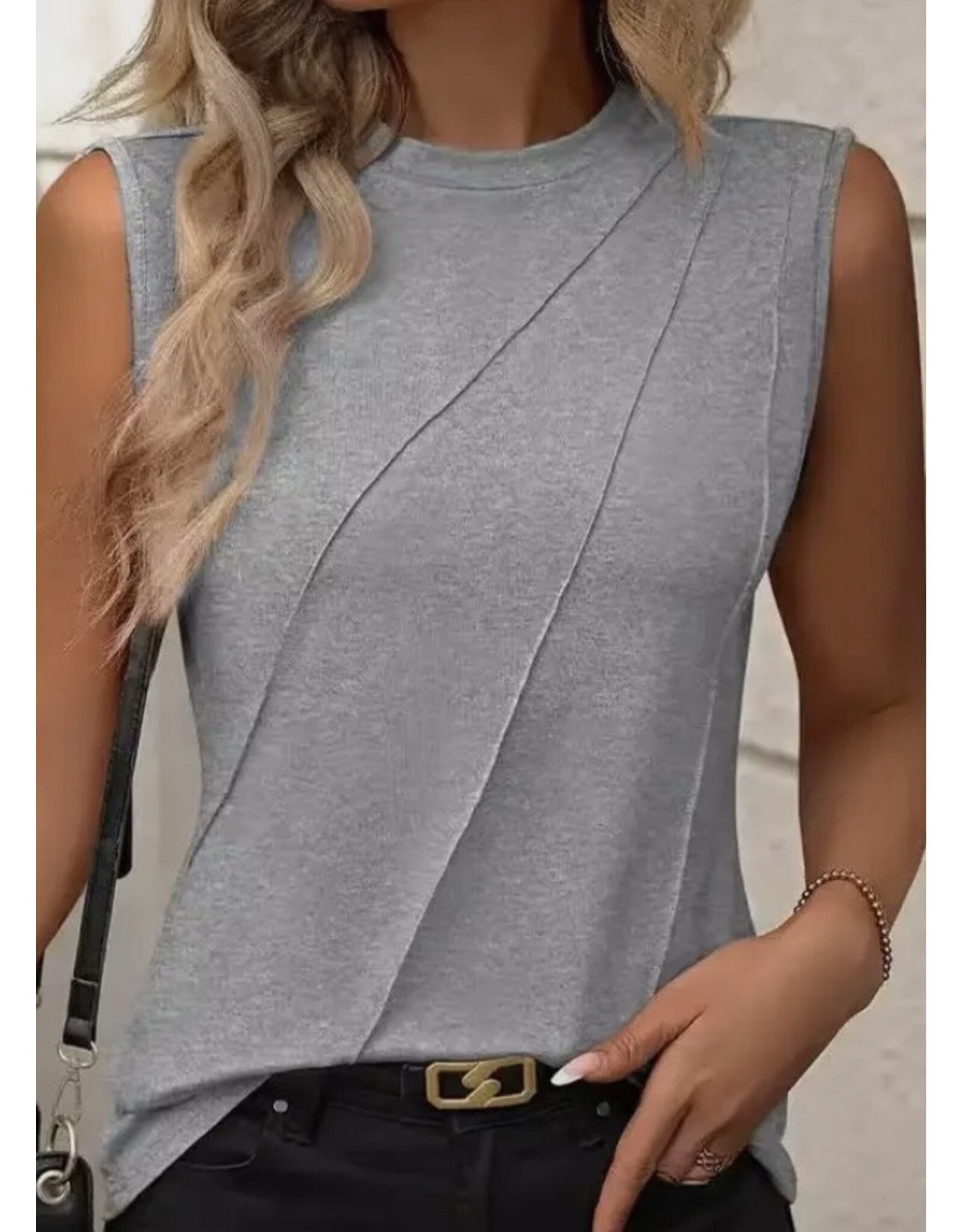 Front Seam Sleeveless Tank