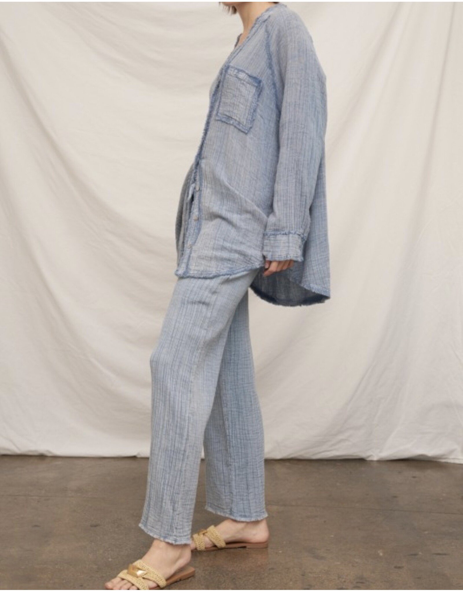 Chambray Crinkled Straight Pants