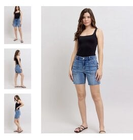 Judy Blue JB MR Bermudas w/ Back Flap Pockets