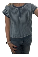Washed stripe s/s henley knit
