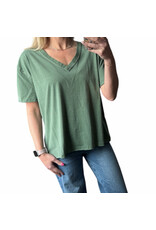 Relaxed washed s/s v neck knit