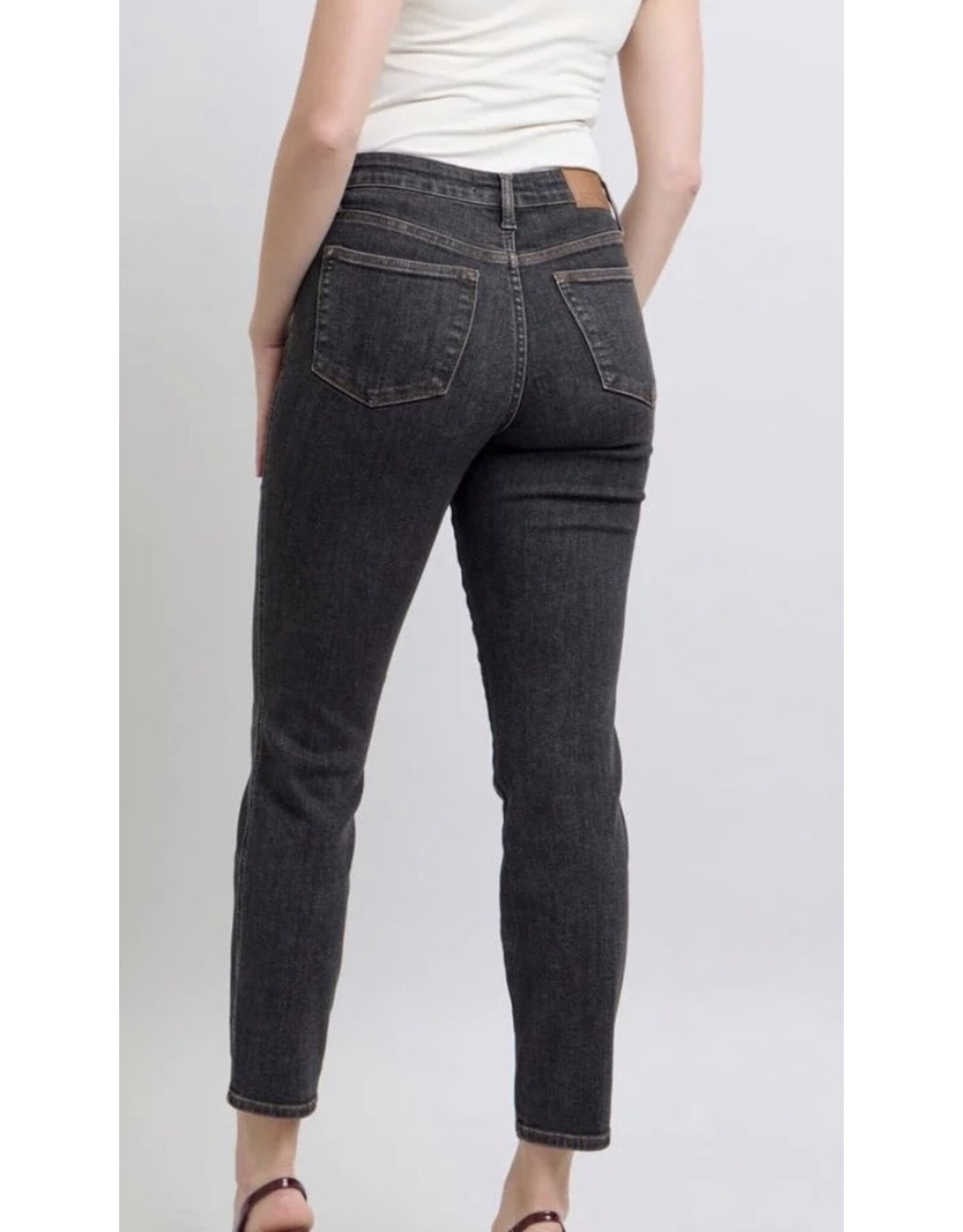 Judy Blue JB MR Tummy Control Black Slim Jeans
