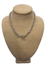 Chain link toggle necklace