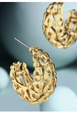Metal decorative hoop earrings