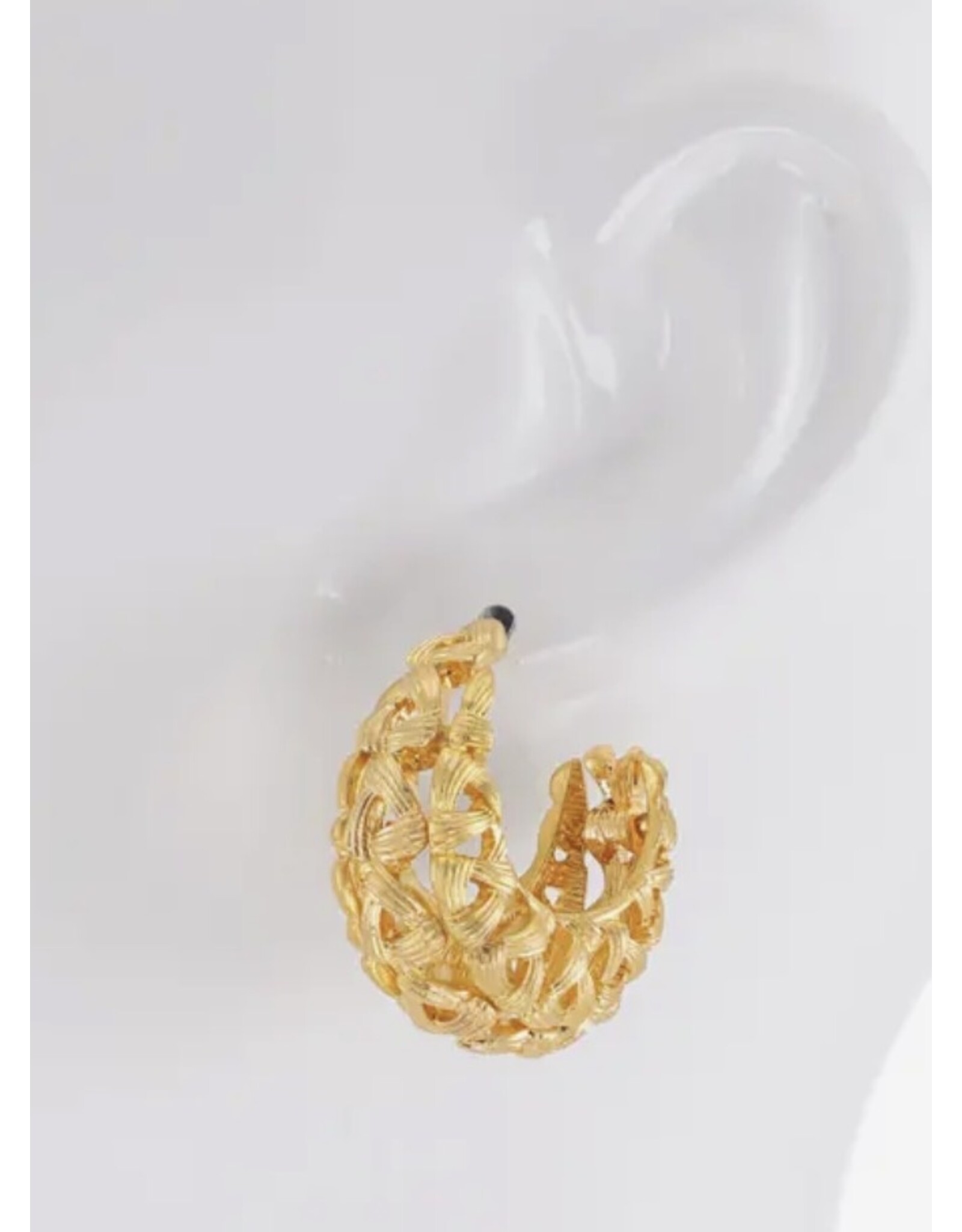 Metal decorative hoop earrings