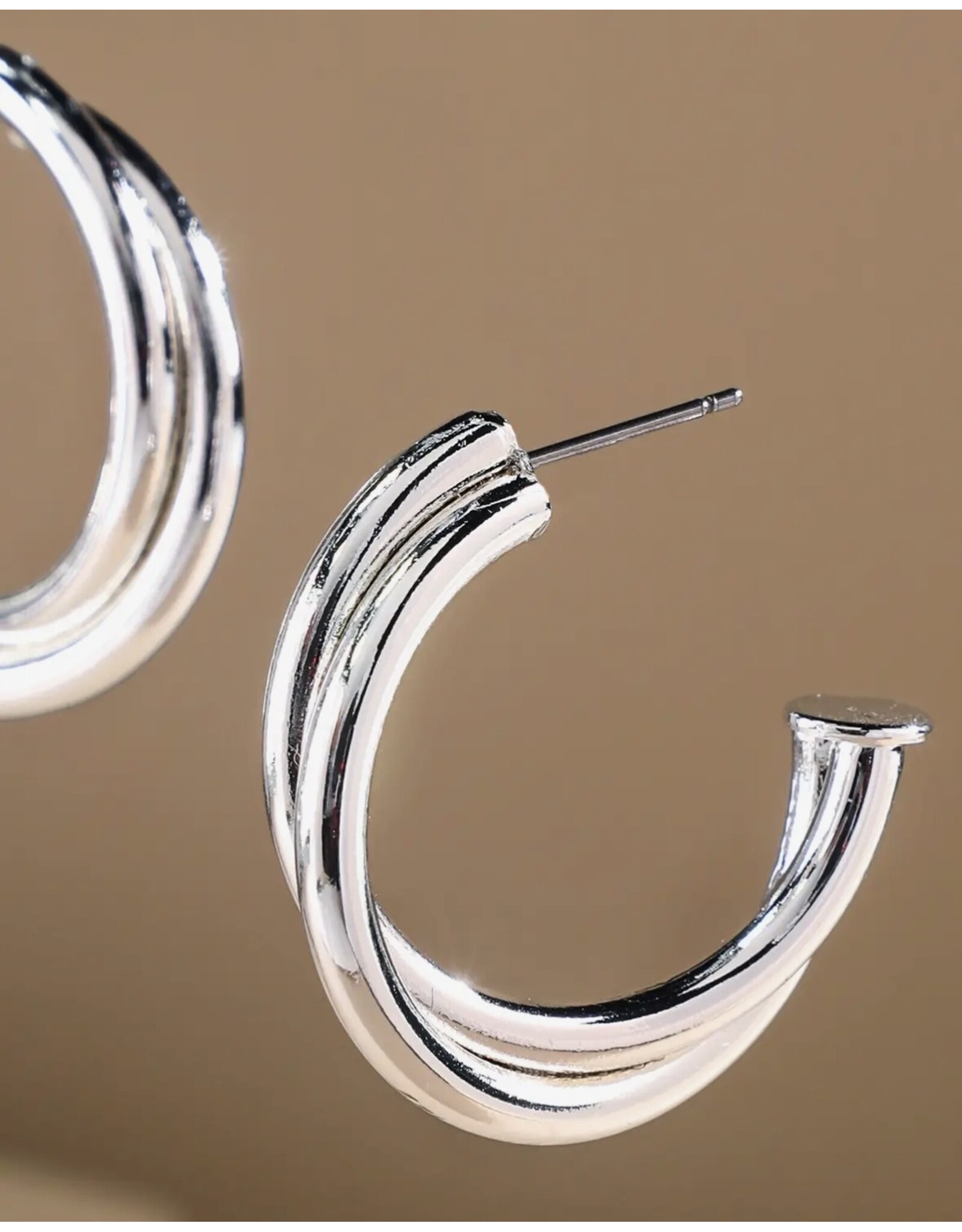 Ridged tube half hoop earrings