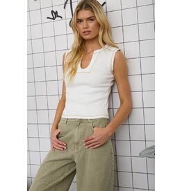Washed split U neck sleeveless tee