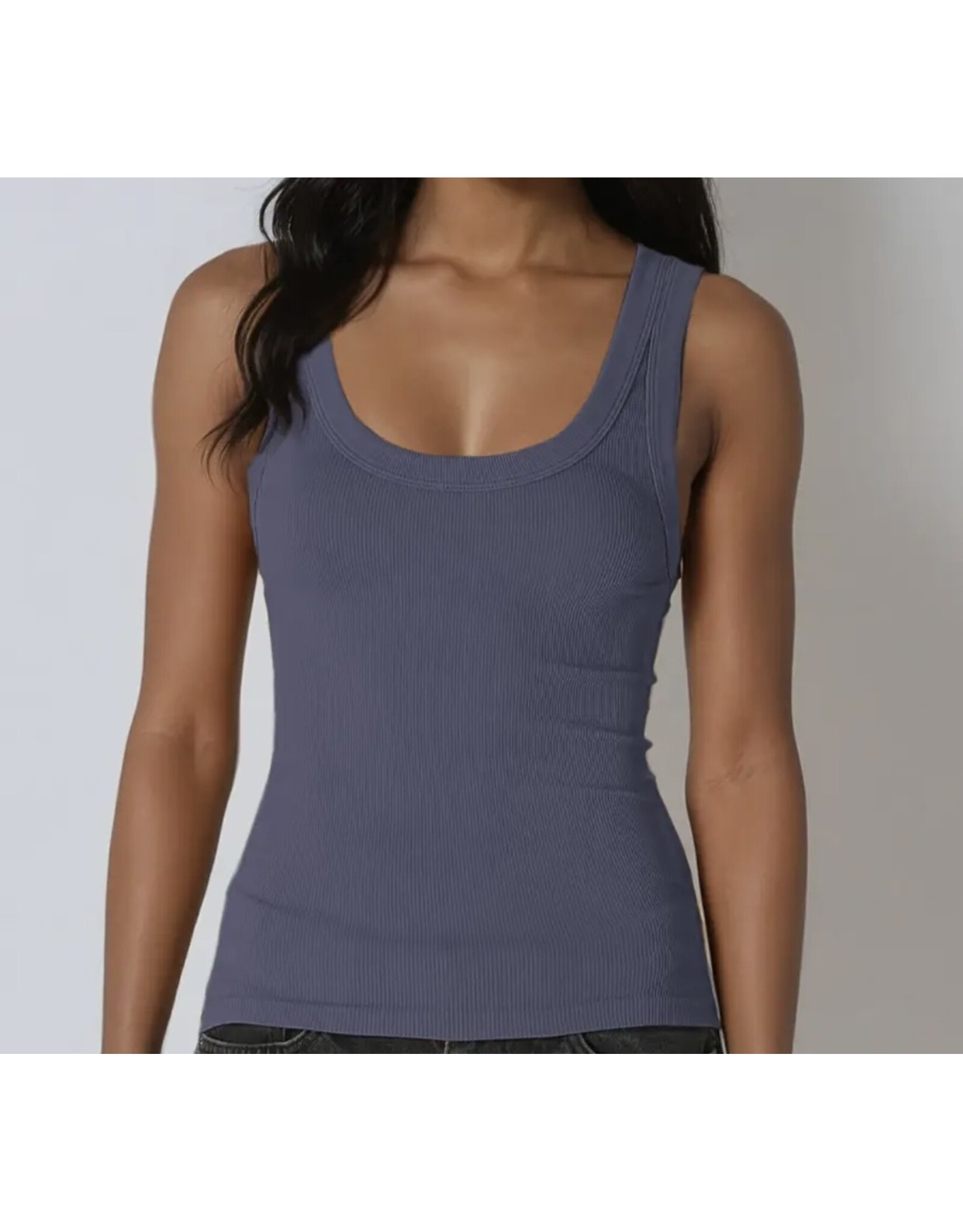 Ribbed reversible tank