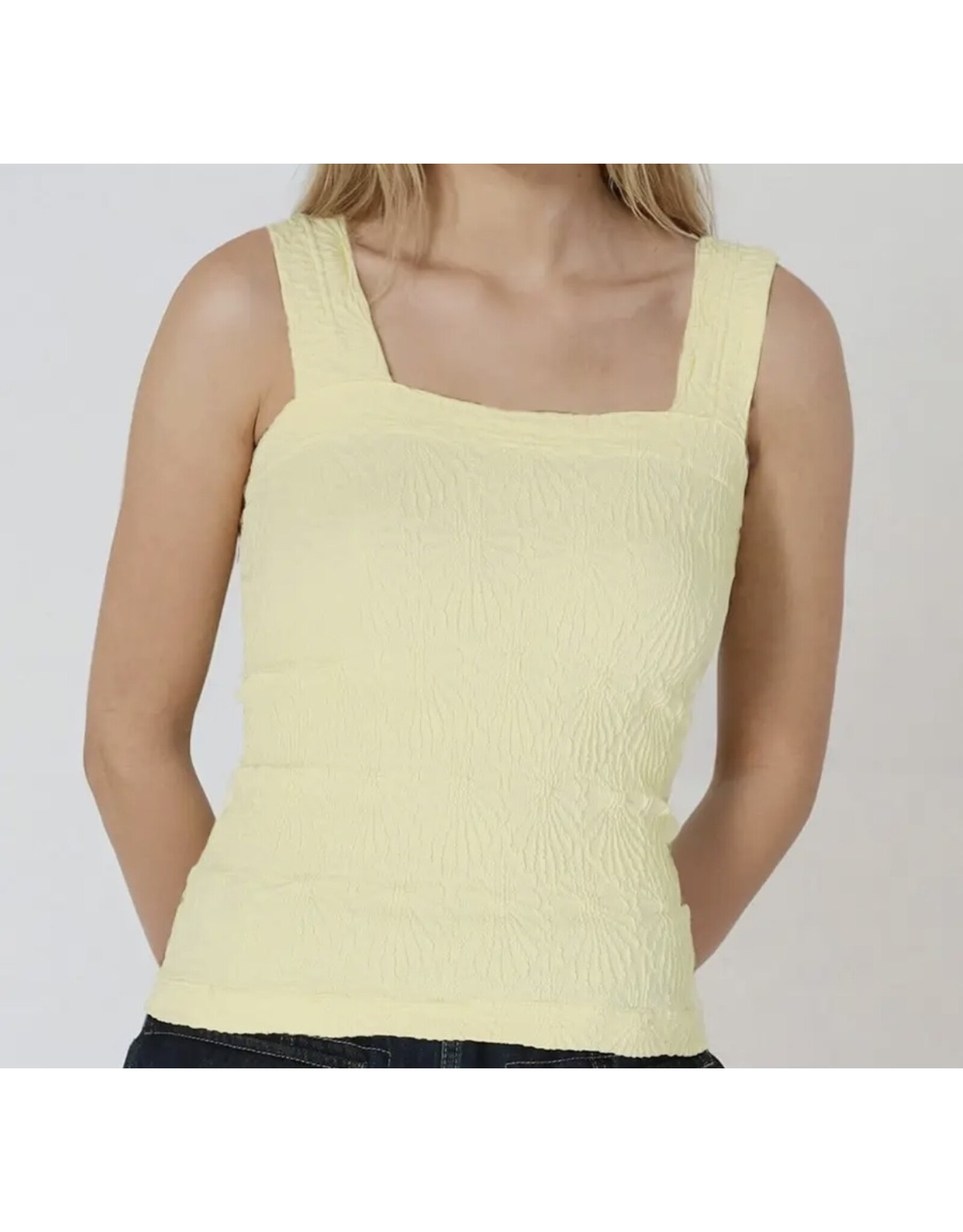 Lace textured square tank
