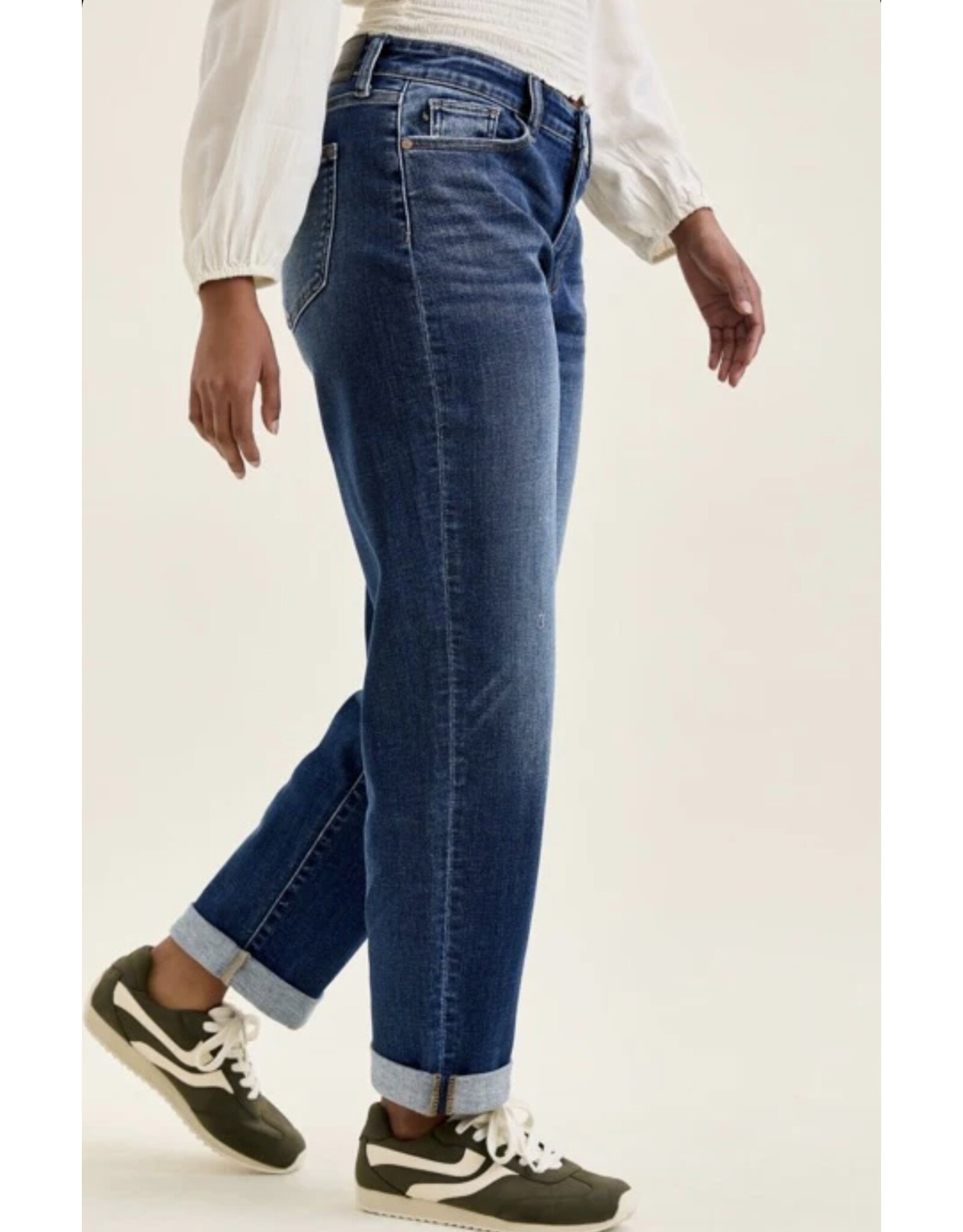Judy Blue JB mid rise Billie Boyfriend jeans
