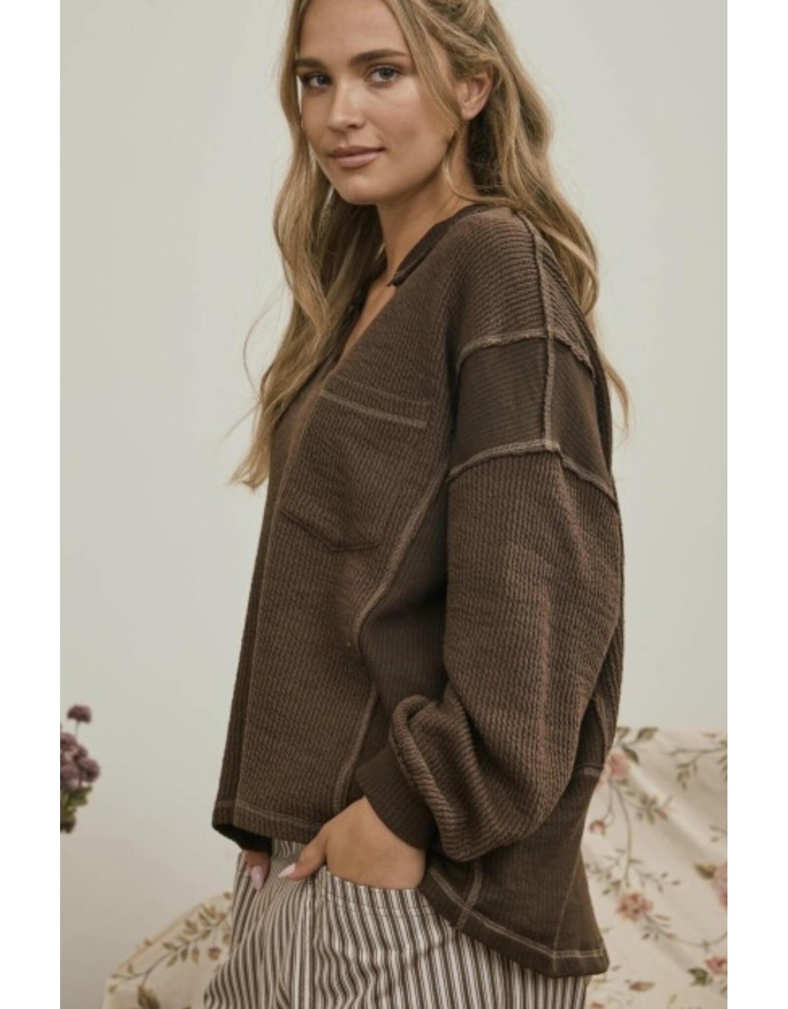 Split neck l/s knit top
