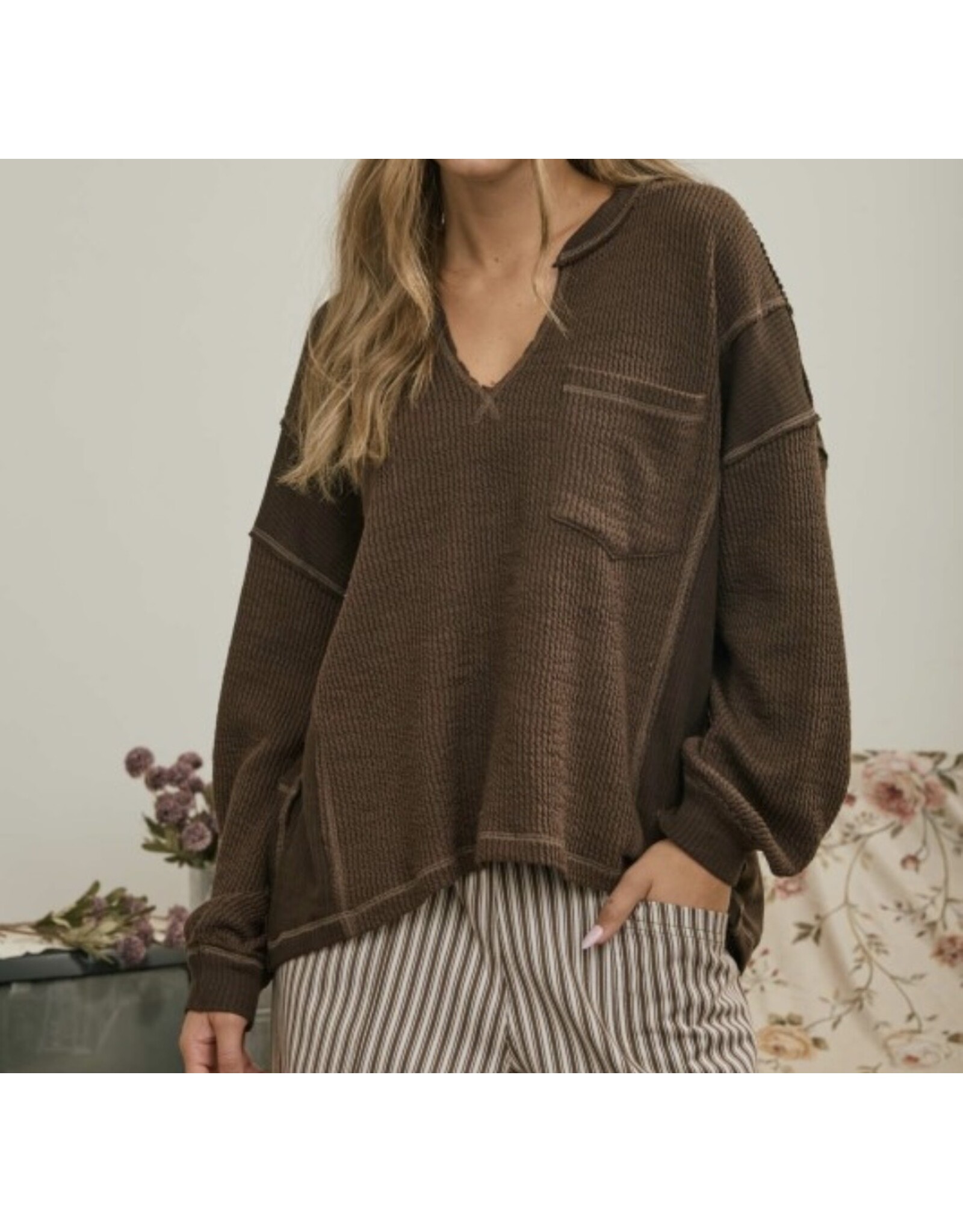 Split neck l/s knit top