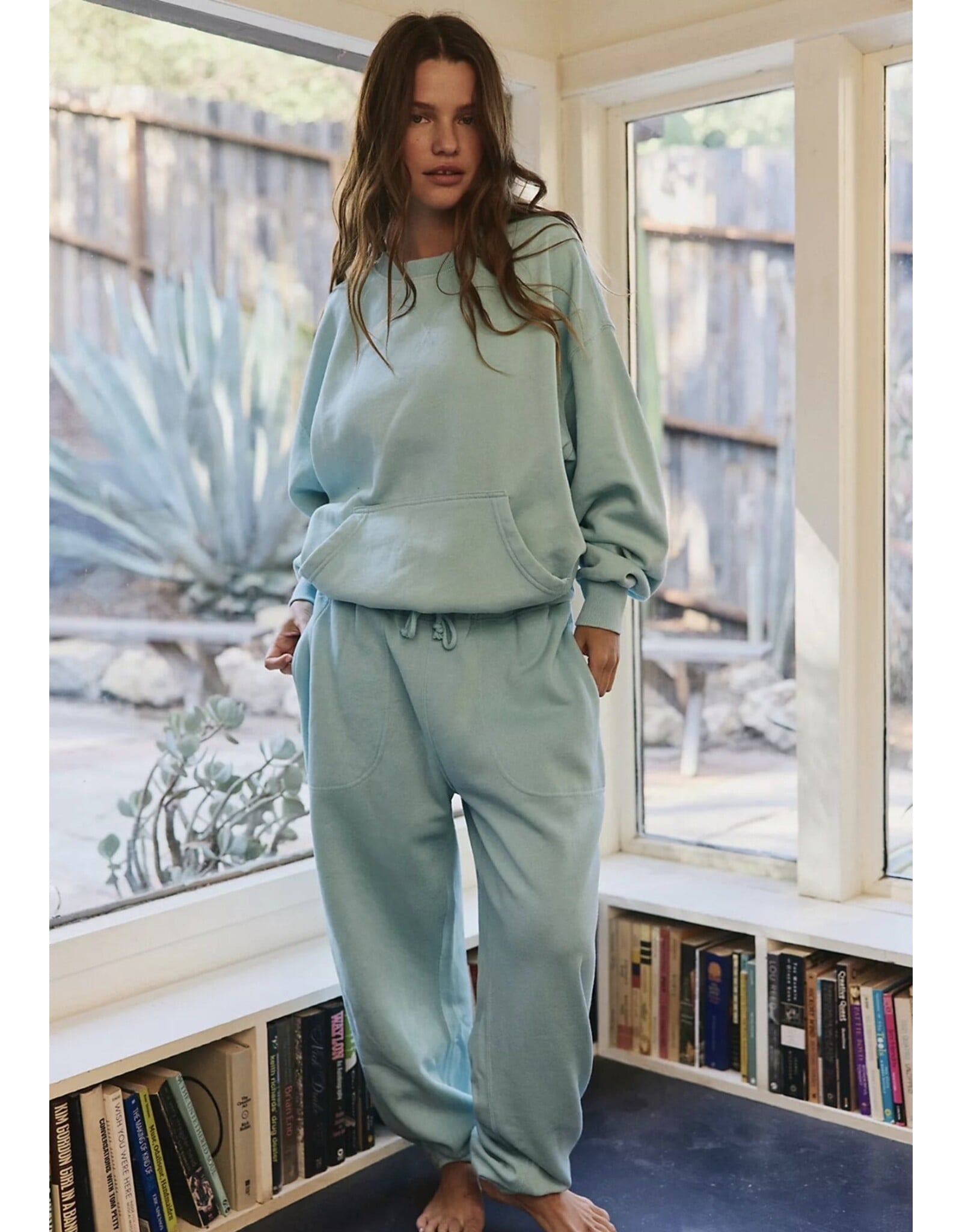 fp Slow It Down Sweatshirt & Joggers