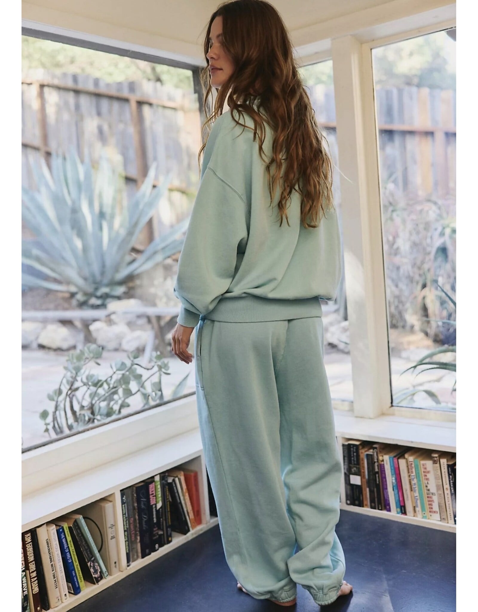 fp Slow It Down Sweatshirt & Joggers