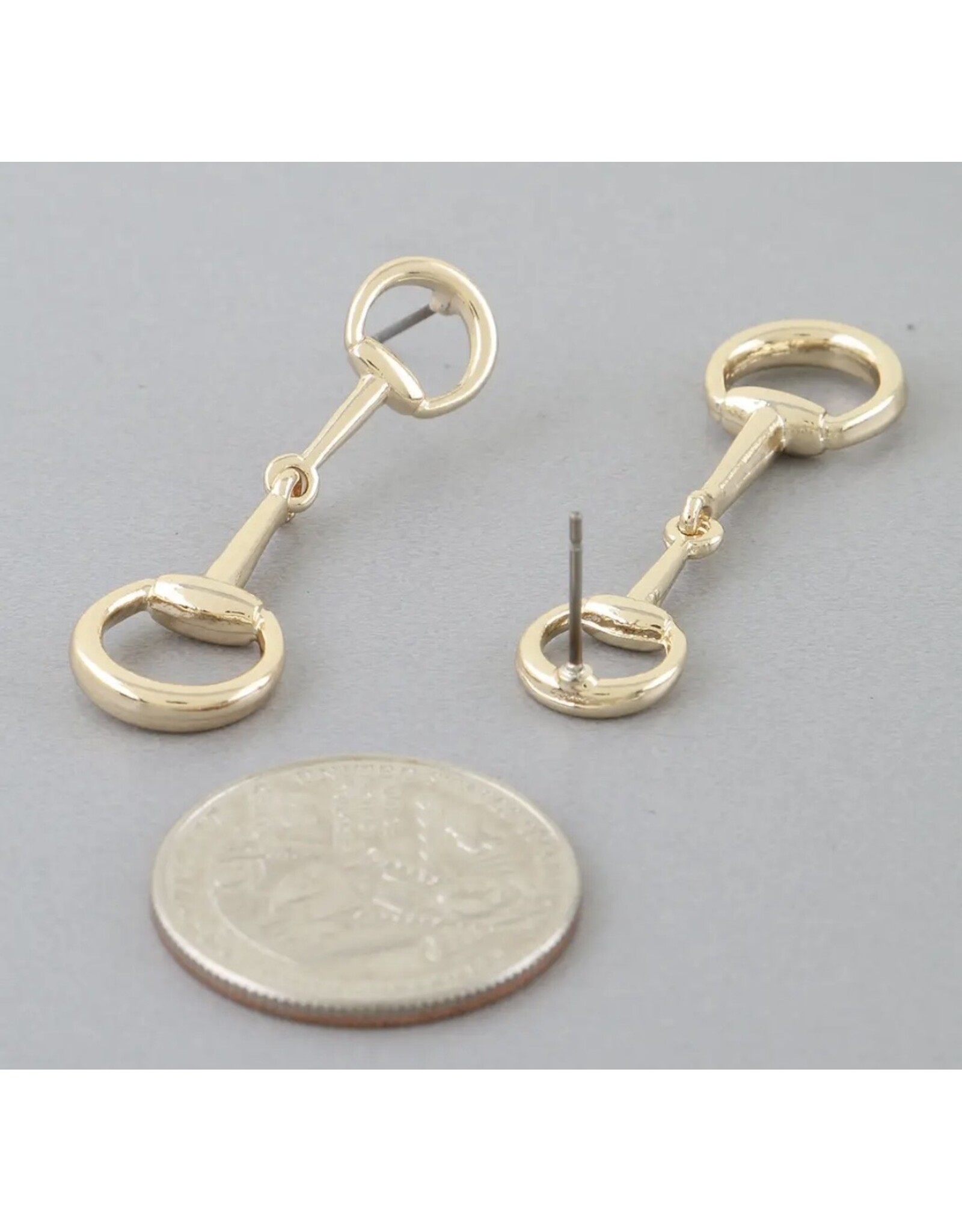 Toggle chain drop earrings