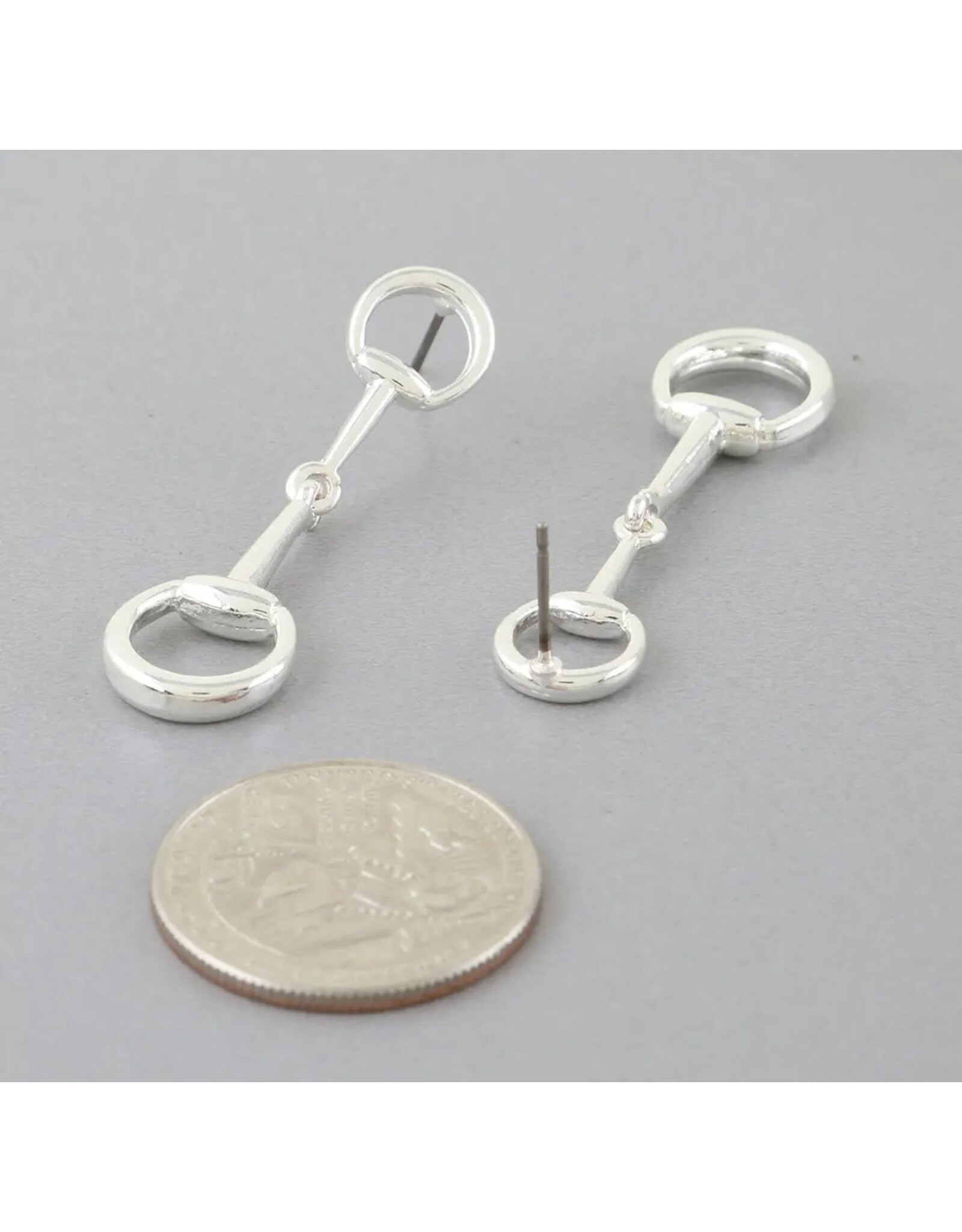 Toggle chain drop earrings