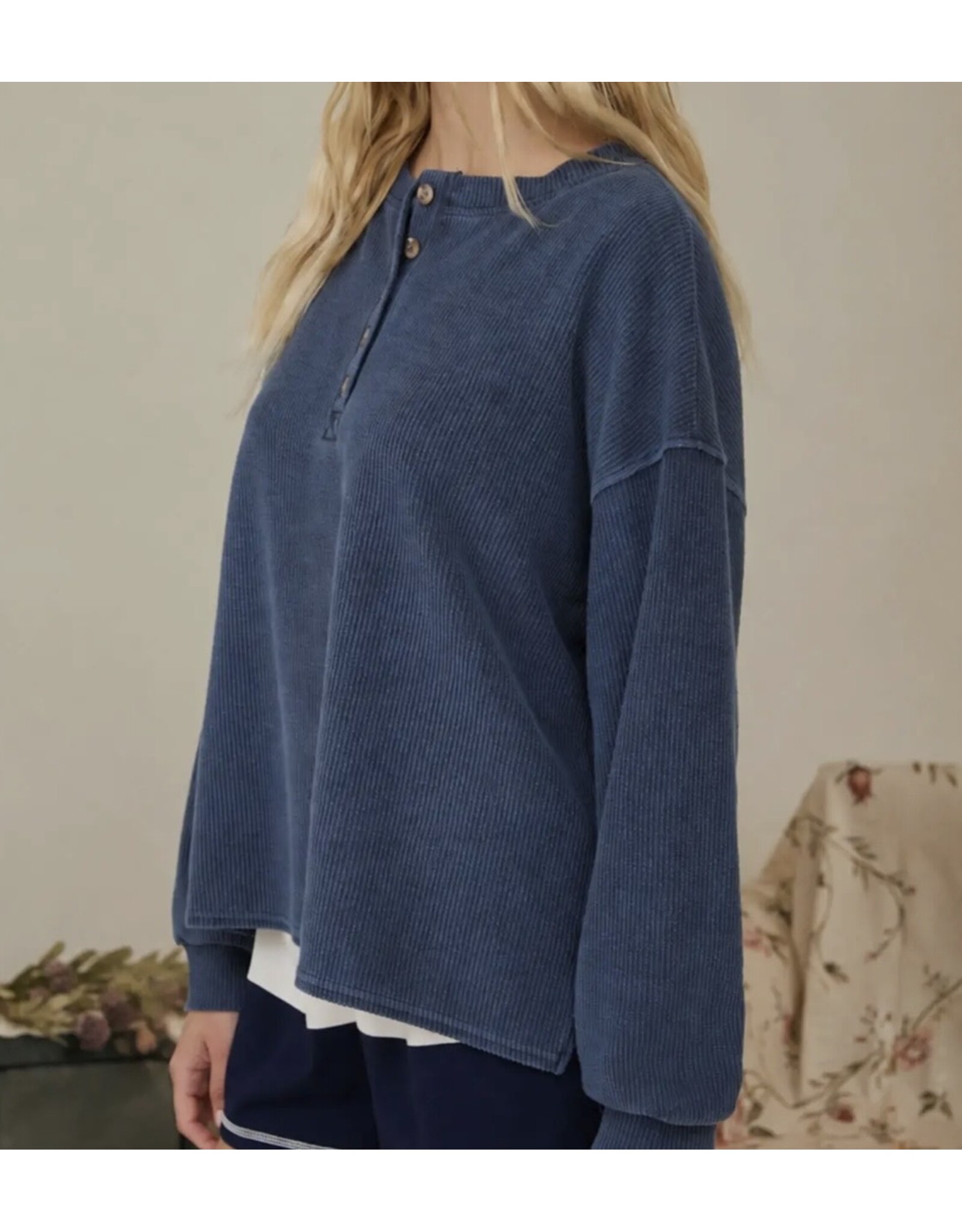 Blu pepper Henley boxy L/S knit top