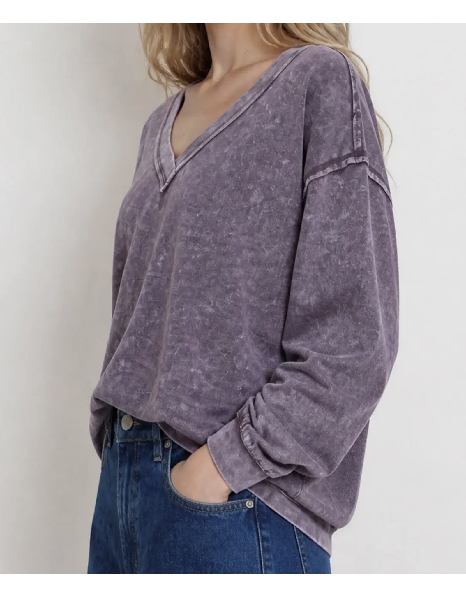 Blu pepper Washed Inverted Seam L/S knit top