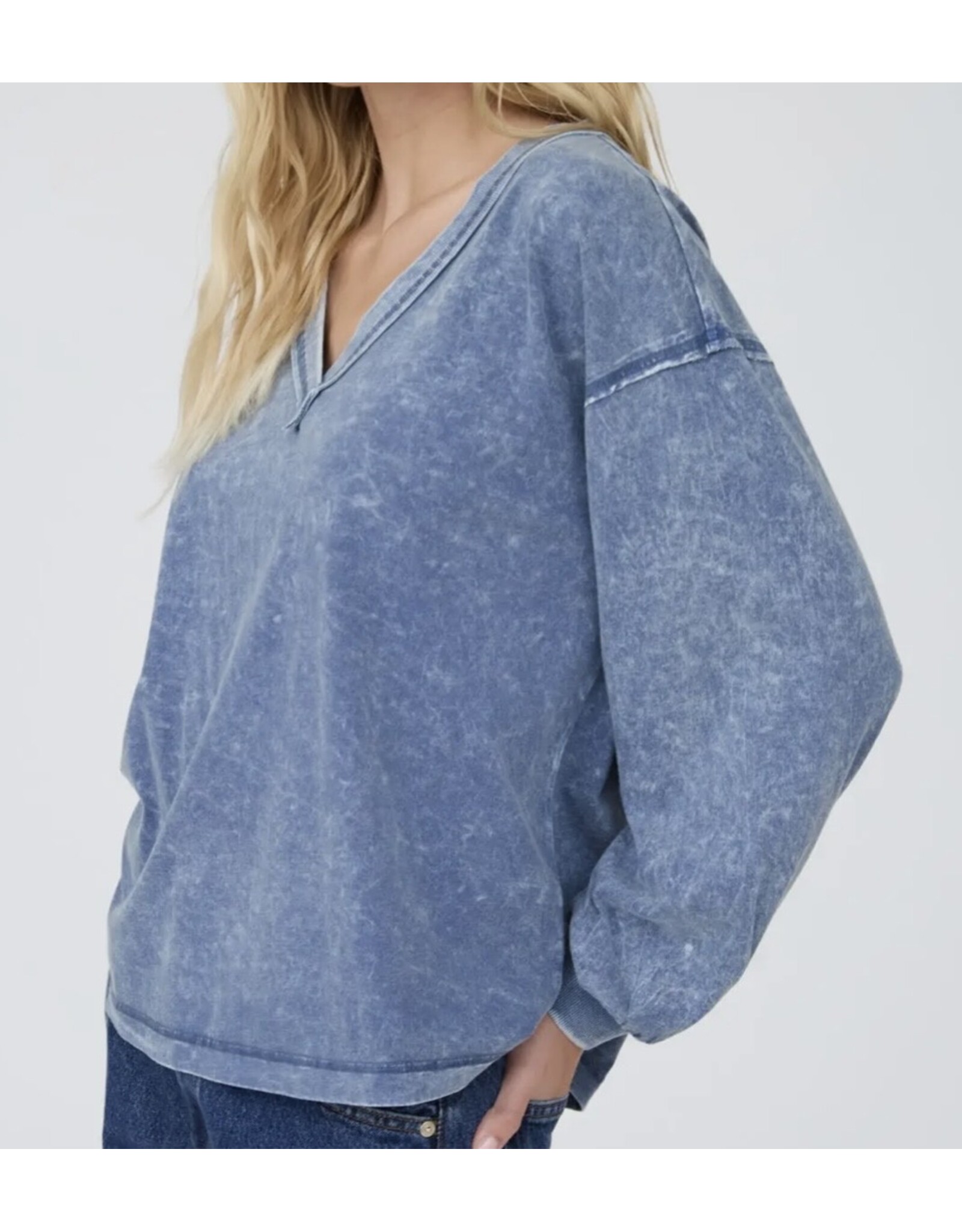 Blu pepper Washed Inverted Seam L/S knit top