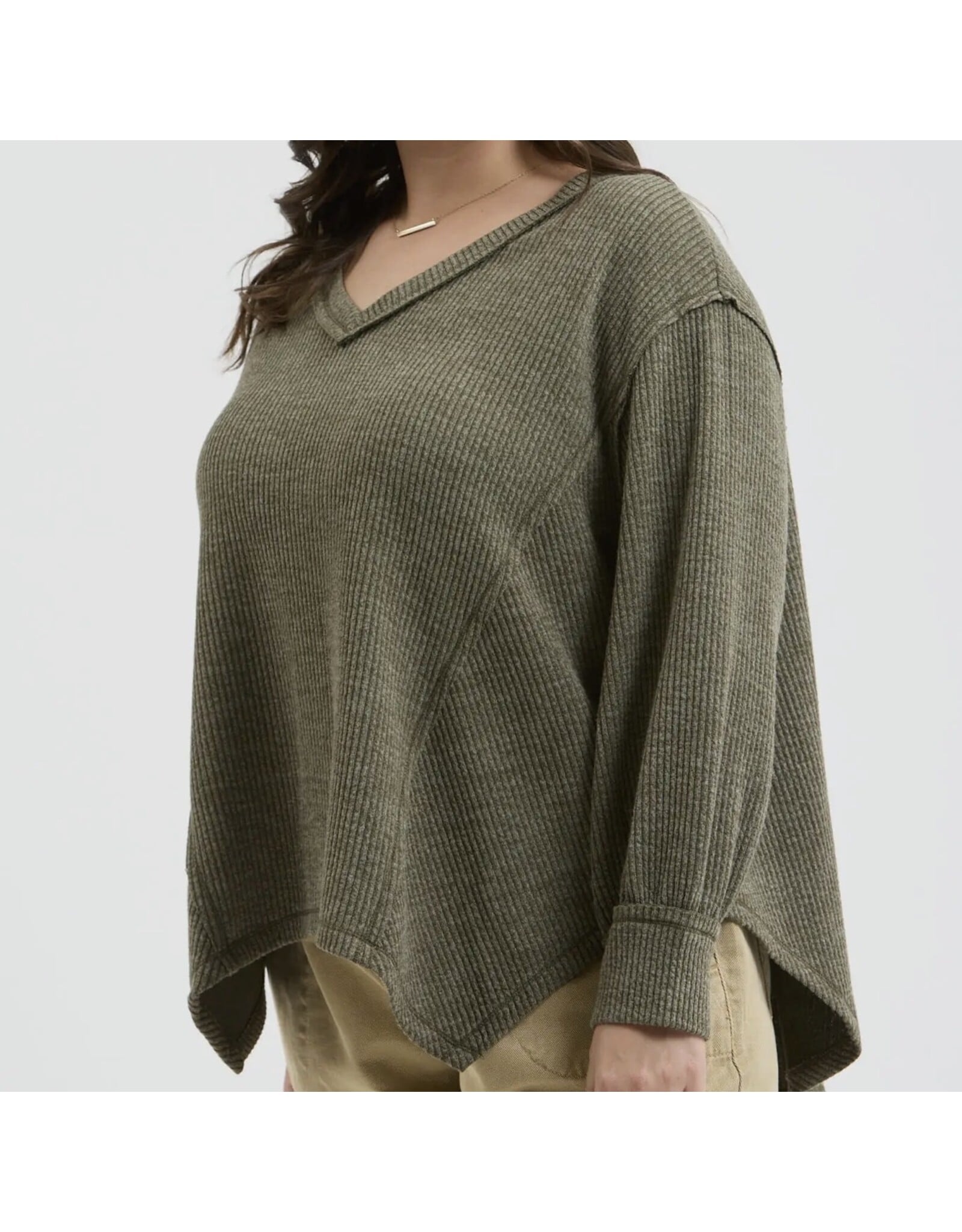 Blu pepper V Neck Asymmetrical Hem L/S Top