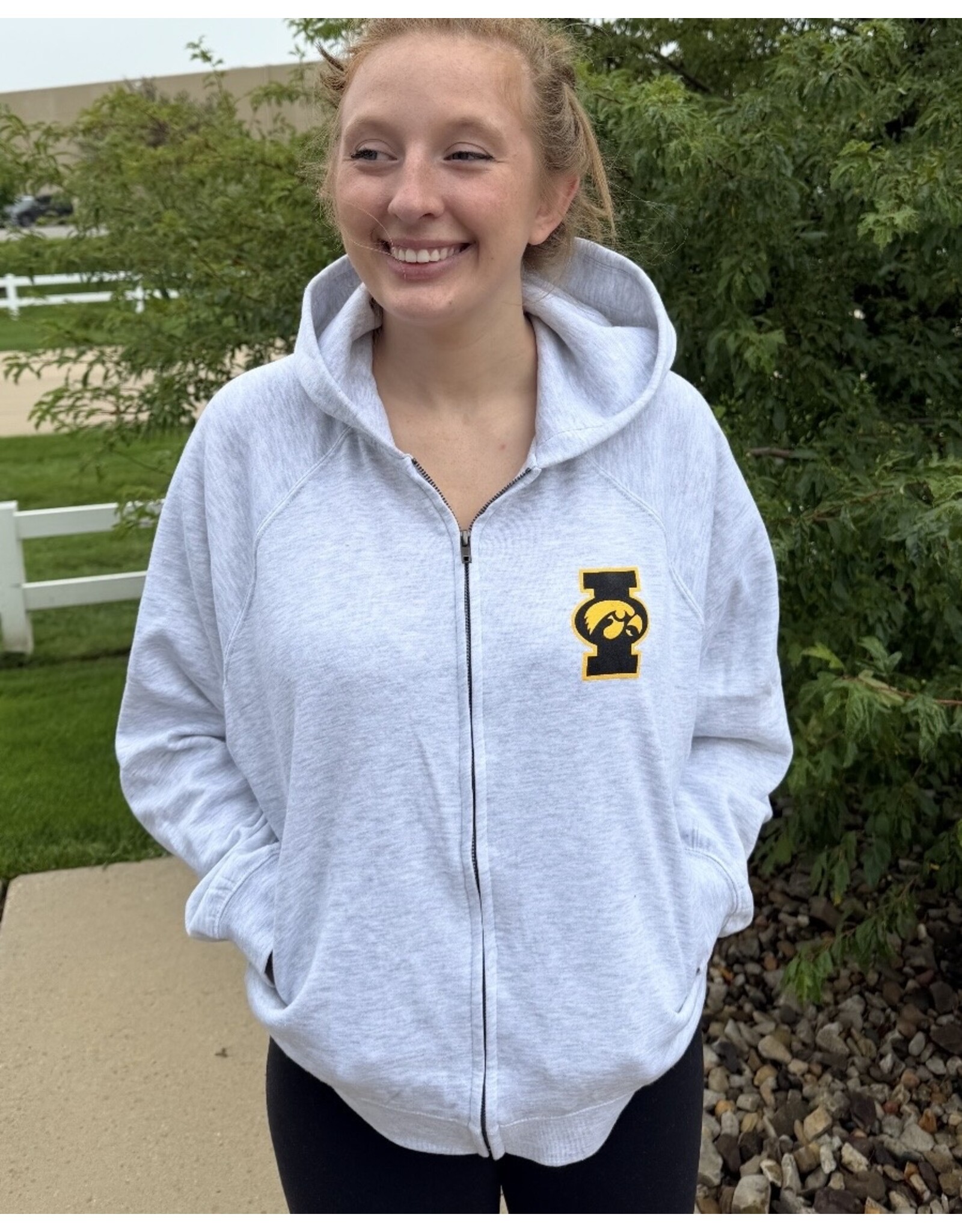 Tailgates, Tackles Hawkeye oversized hoody