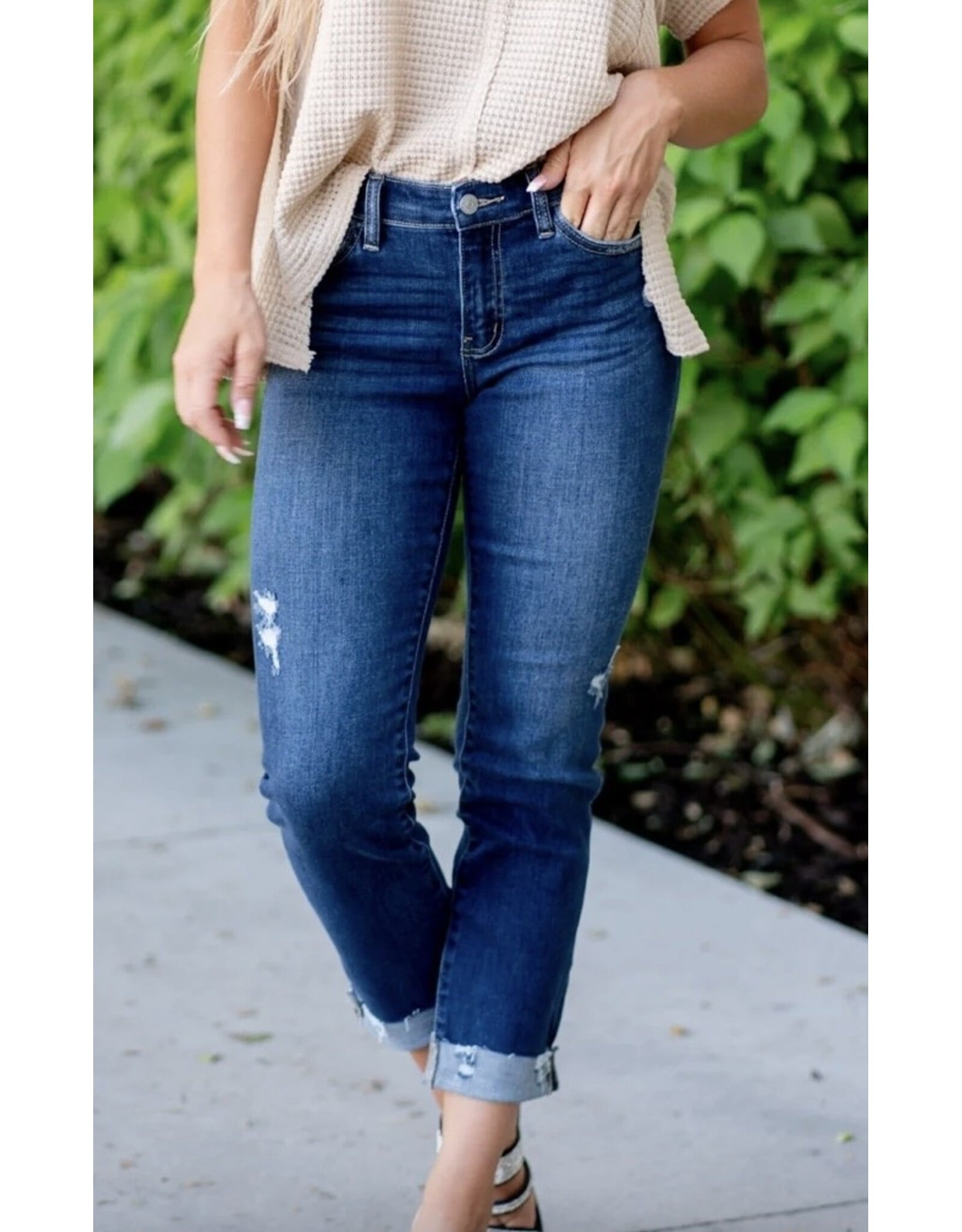 Kancan MR Slim Straight Jeans