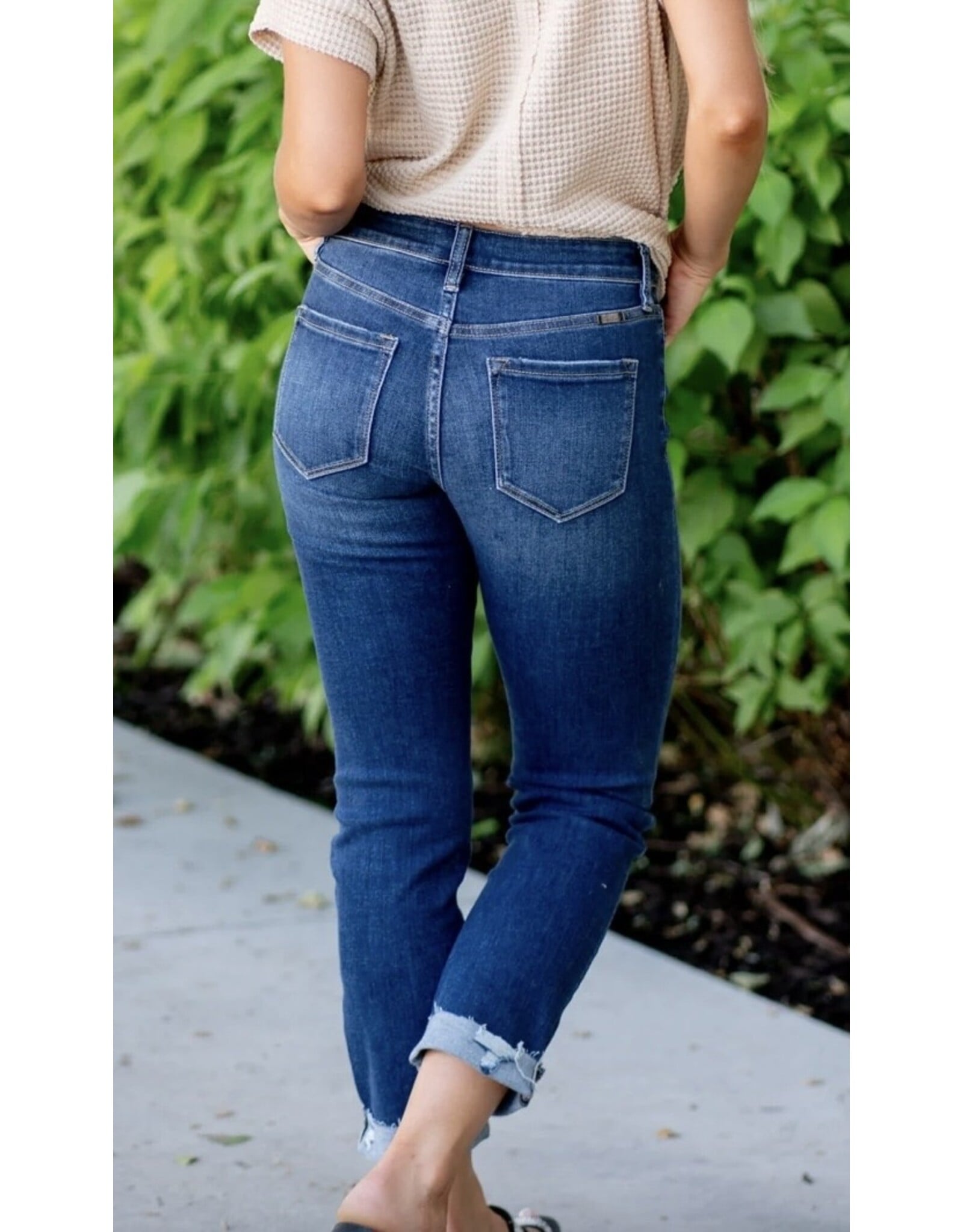 Kancan MR Slim Straight Jeans