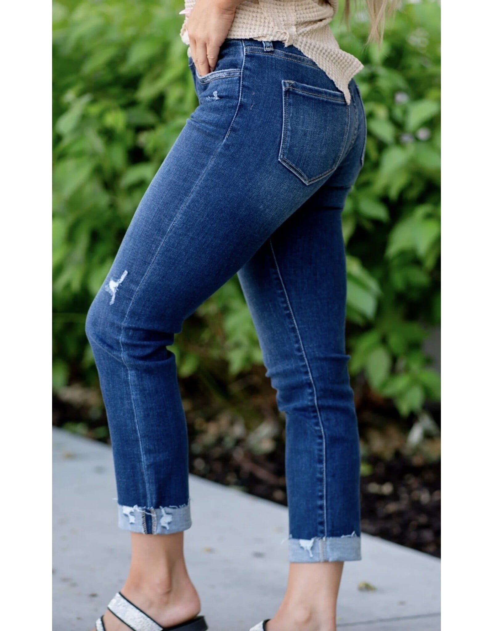Kancan MR Slim Straight Jeans